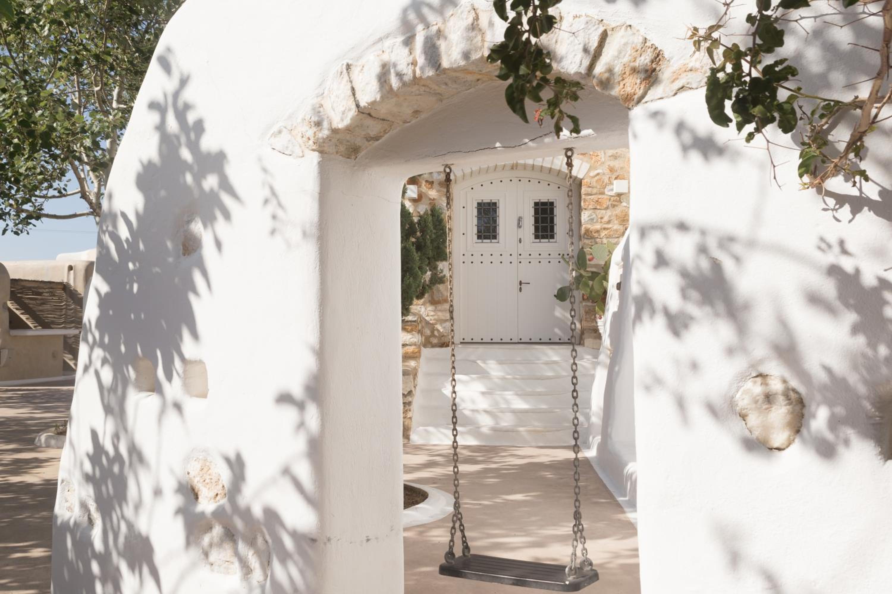 Kallos Villas & Suites view 3
