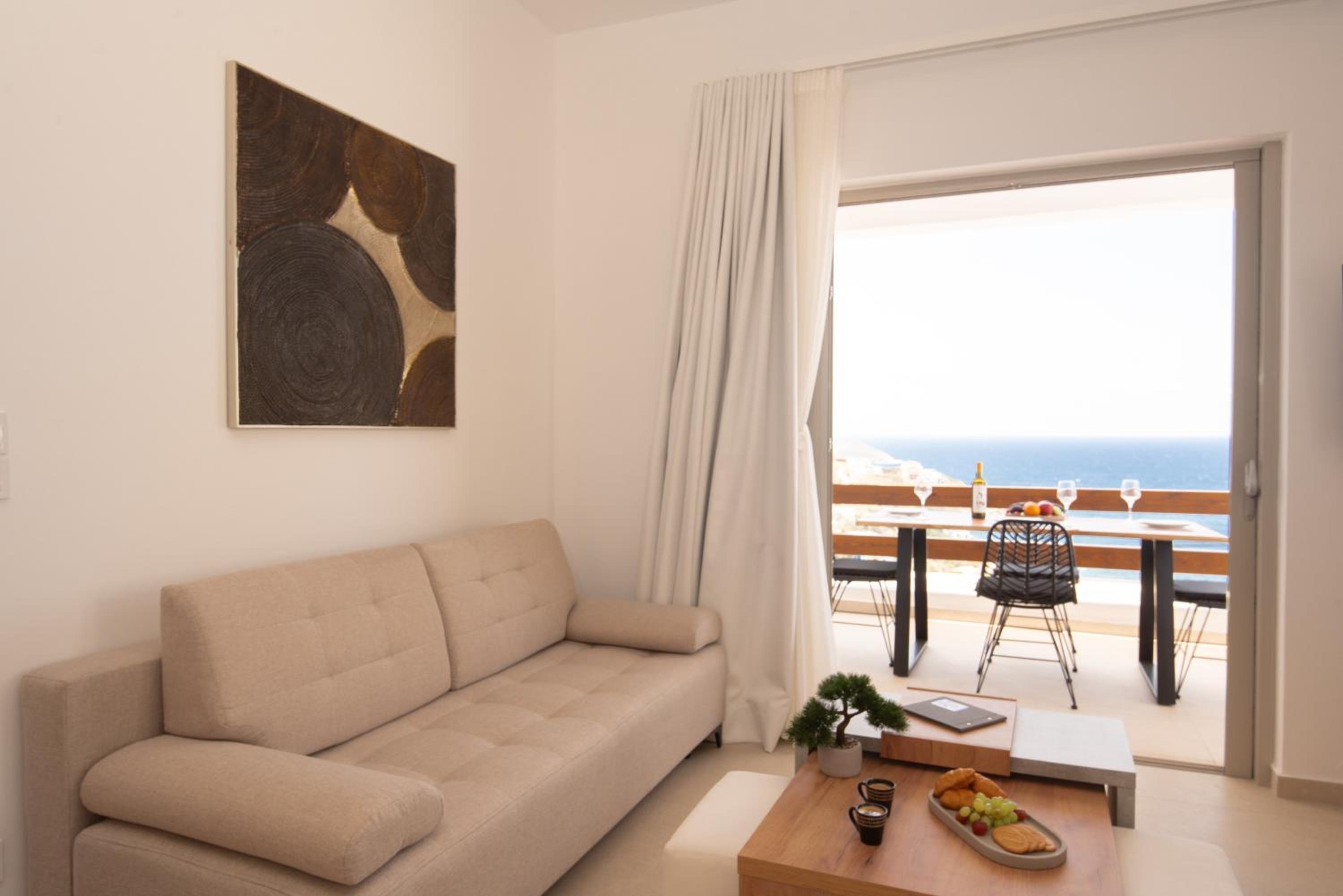 Mia Anasa - Luxury Suites view 4