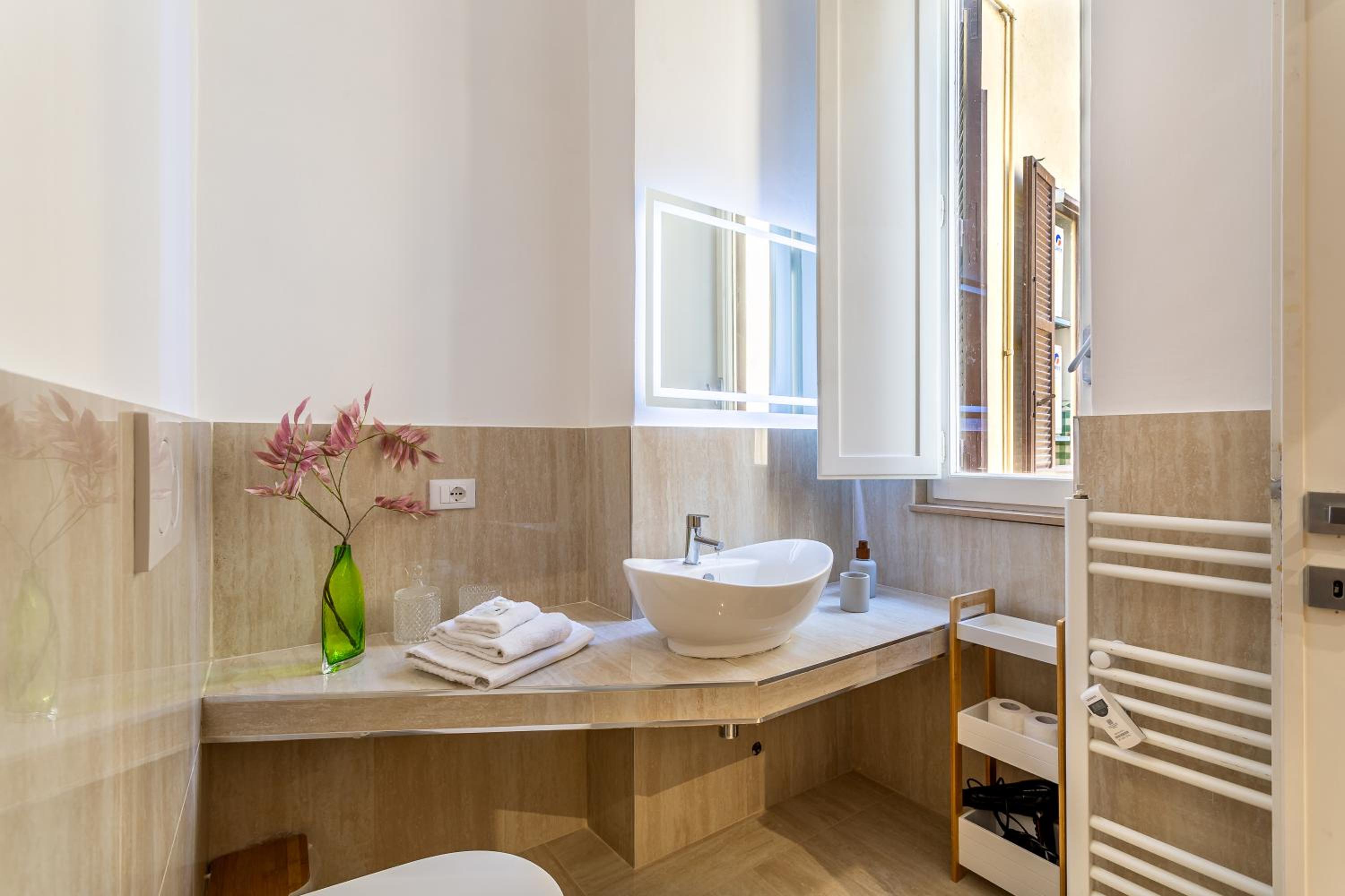 Spanish Steps Caesar Suites