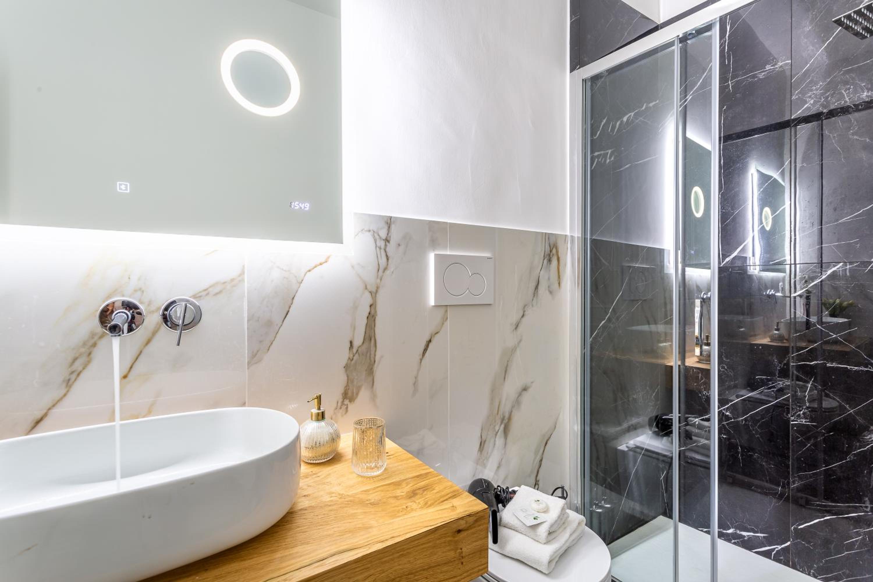 Spanish Steps Caesar Suites