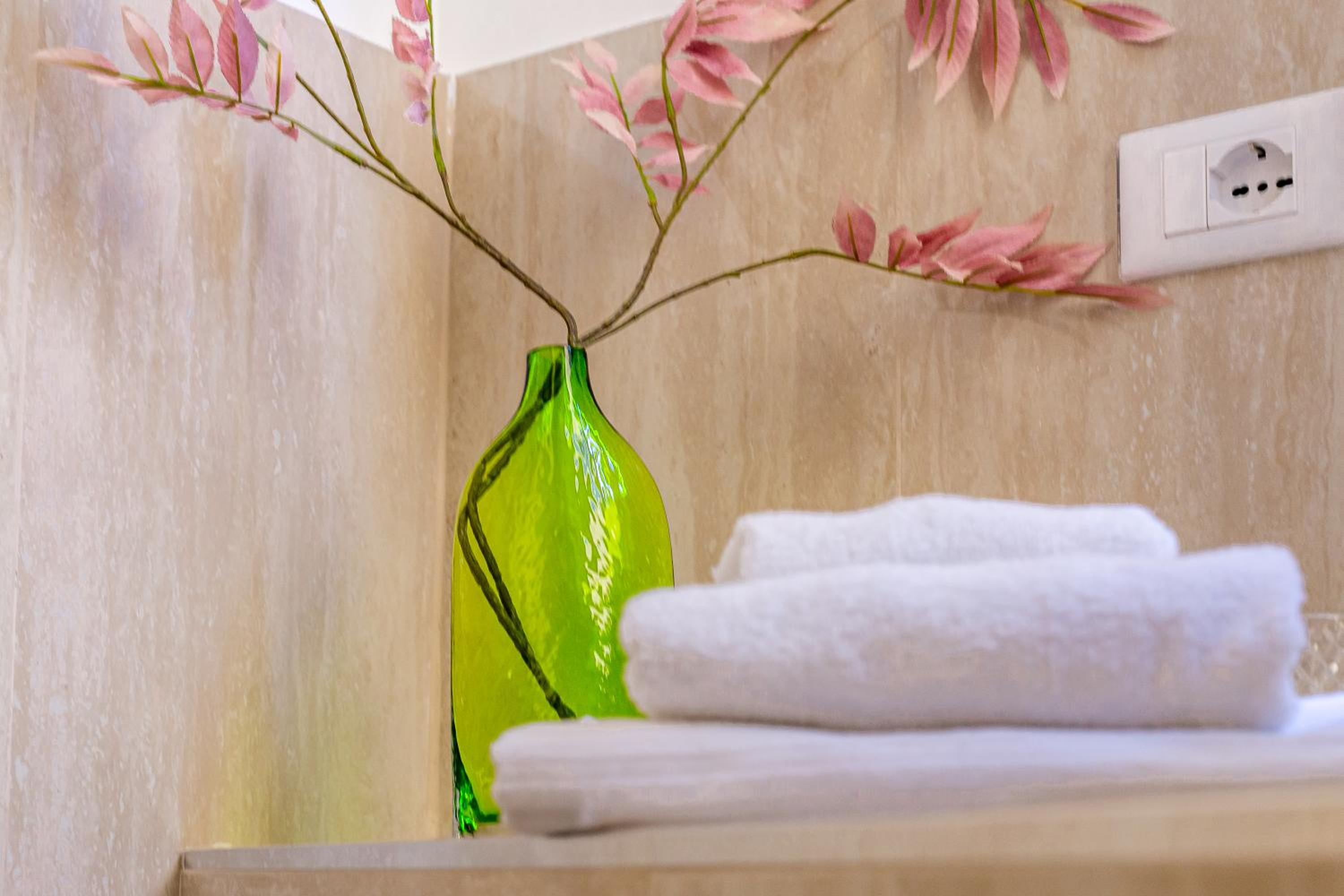 Spanish Steps Caesar Suites