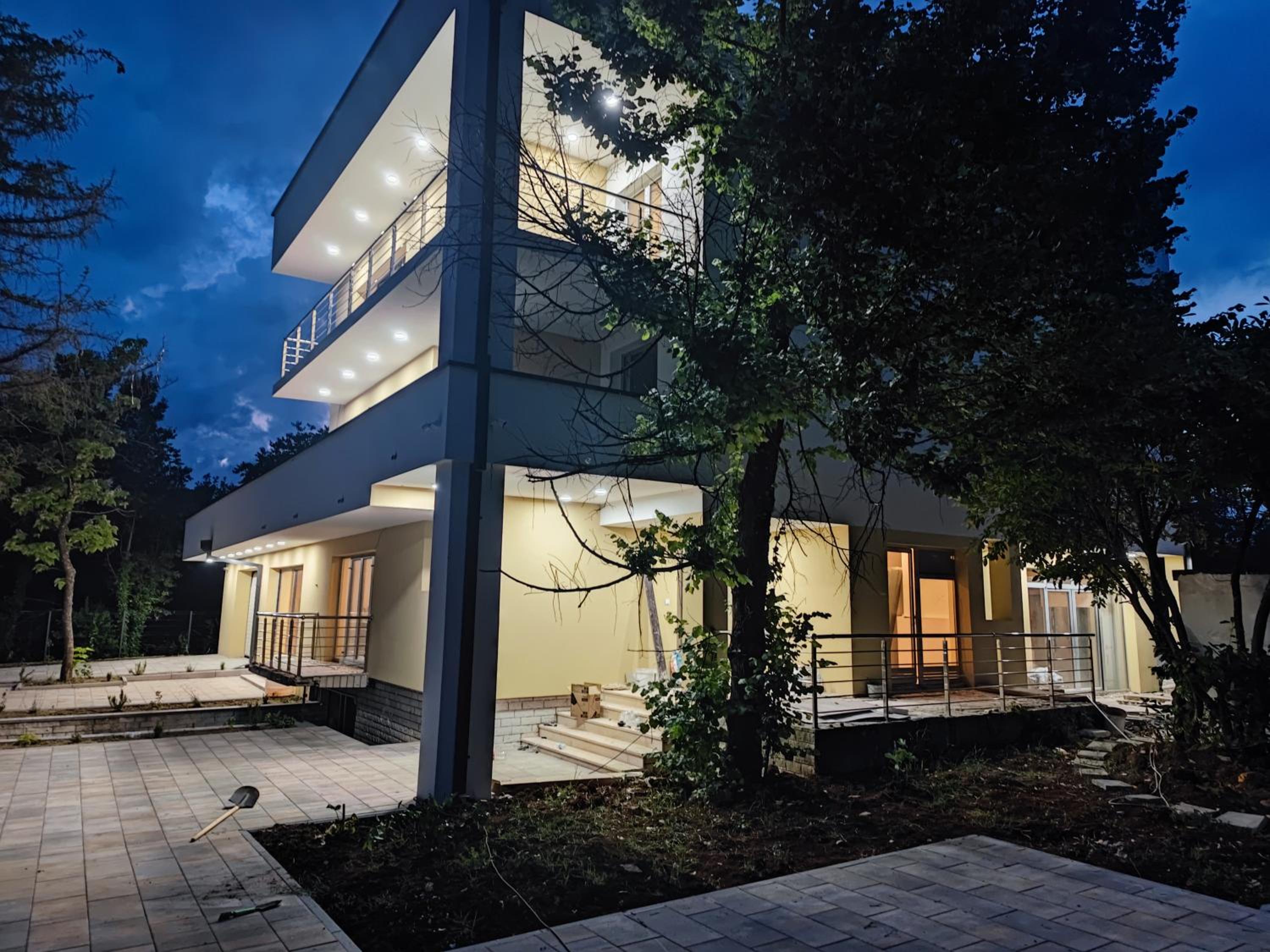 Villa Ella