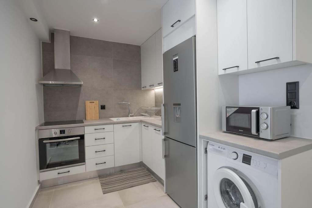 Chic Urban Studio close to Athens Landmarks