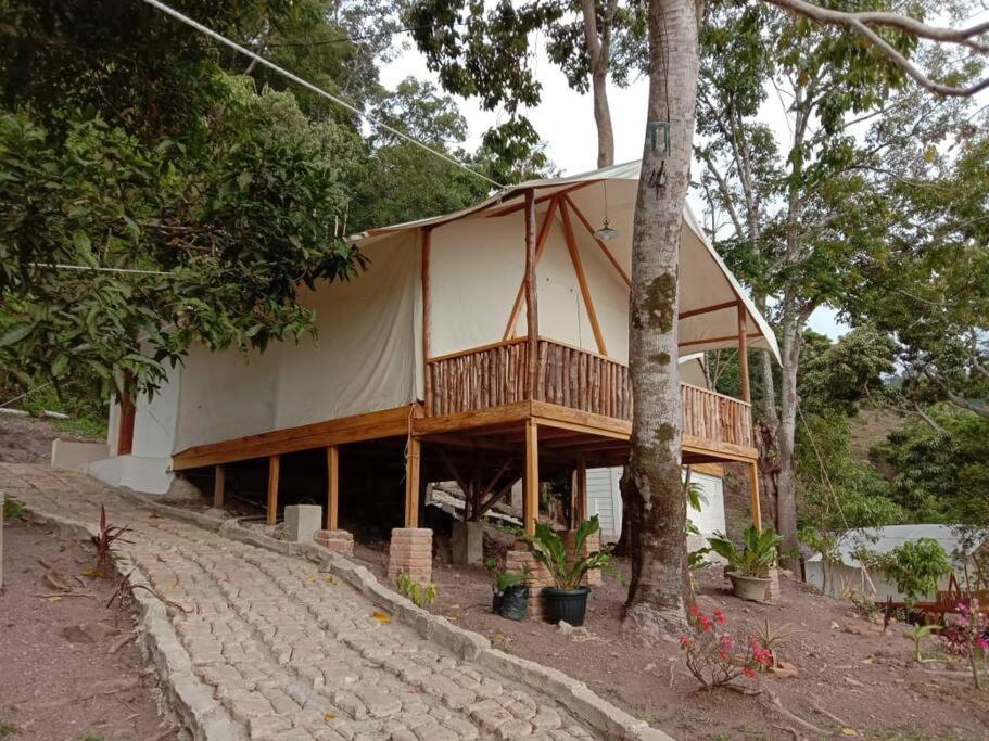 Glamping Teluk Sirih