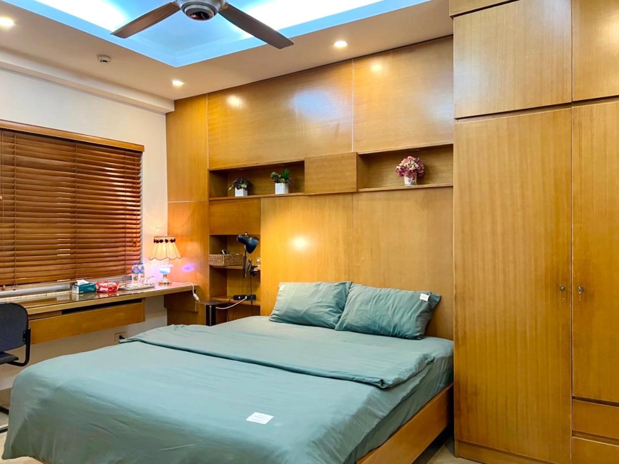 Serviced Apartment next to the Hanoi Opera House Căn hộ đầy đủ tiện nghi có thang máy ngay gần Nhà Hát Lớn