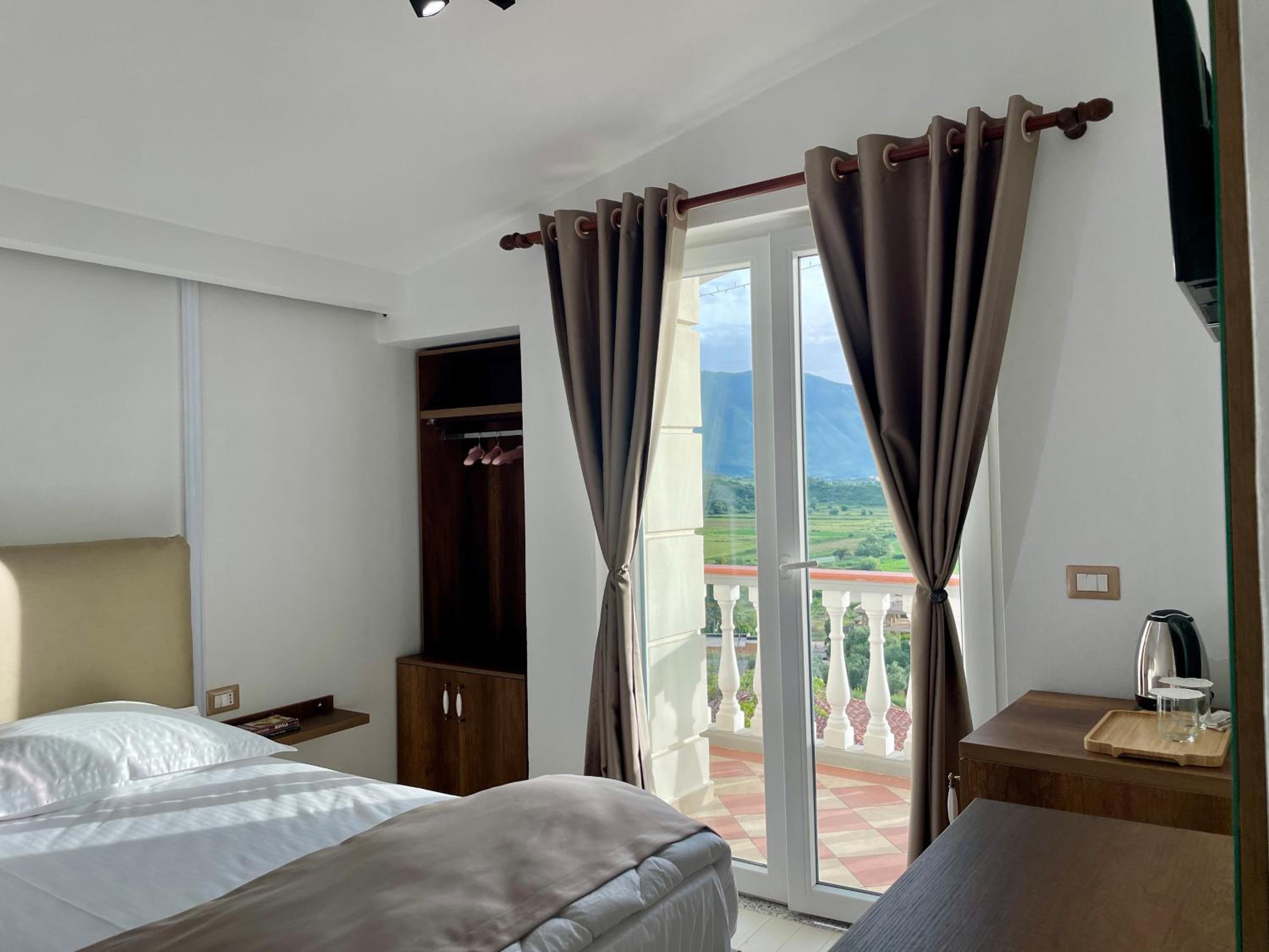 Villa Tragos