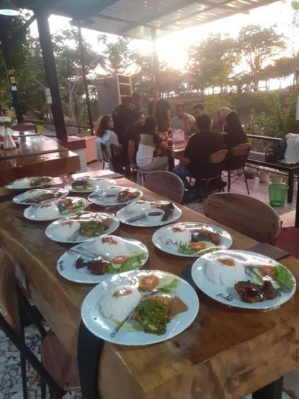 Glamping Teluk Sirih