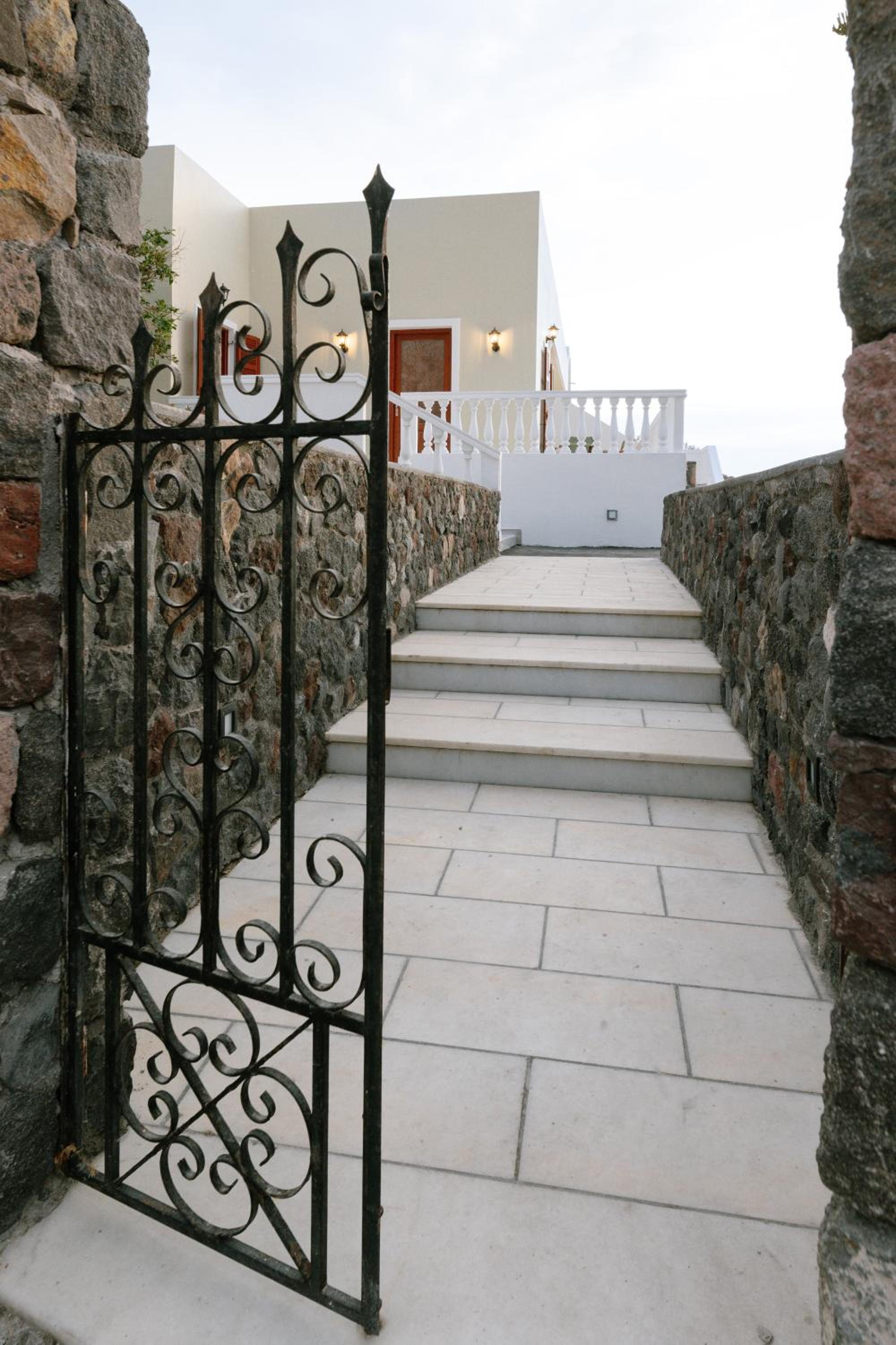 Kaminia Holiday Homes