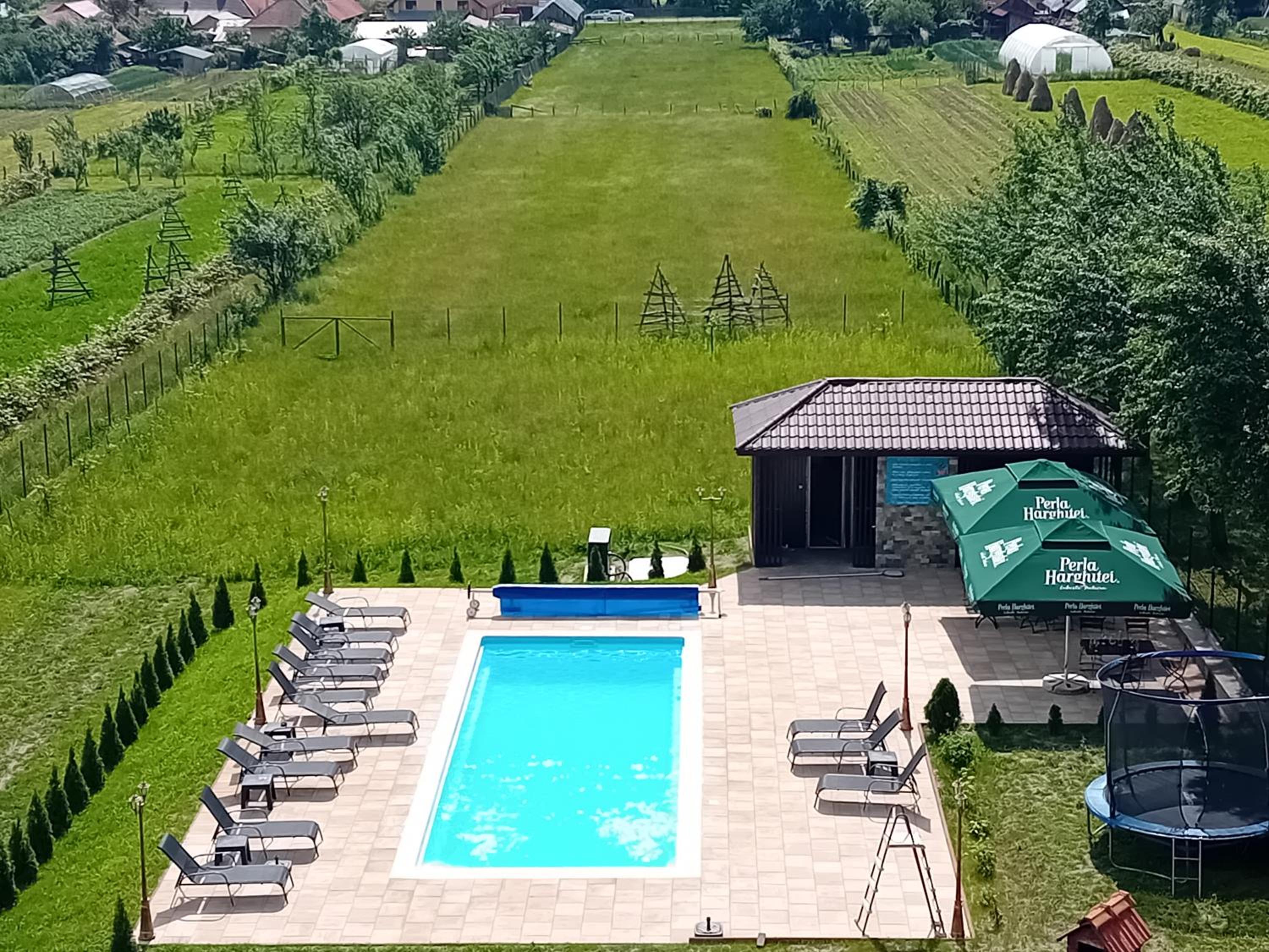 PENSIUNEA SUBCETATE view 3