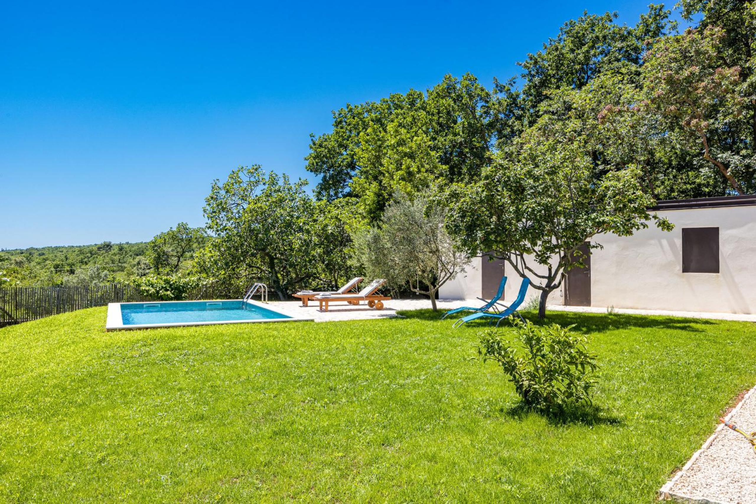 Casa Mirna for 7 people near Pula with sea view & only 2 km from the sea view 4