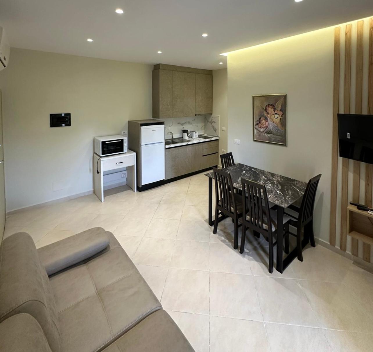 Neti Apartments