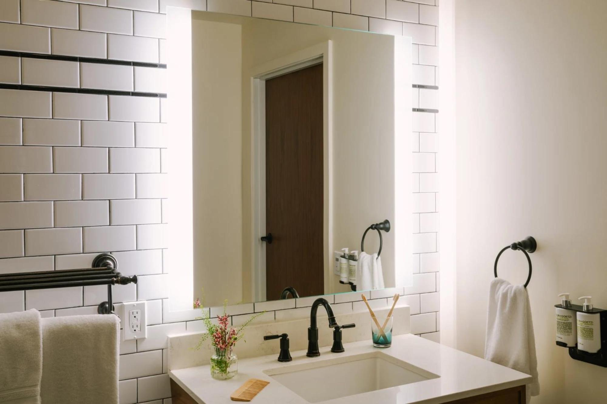 Los Angeles Vacations - FOUND Hotel, Santa Monica - Property Image 8