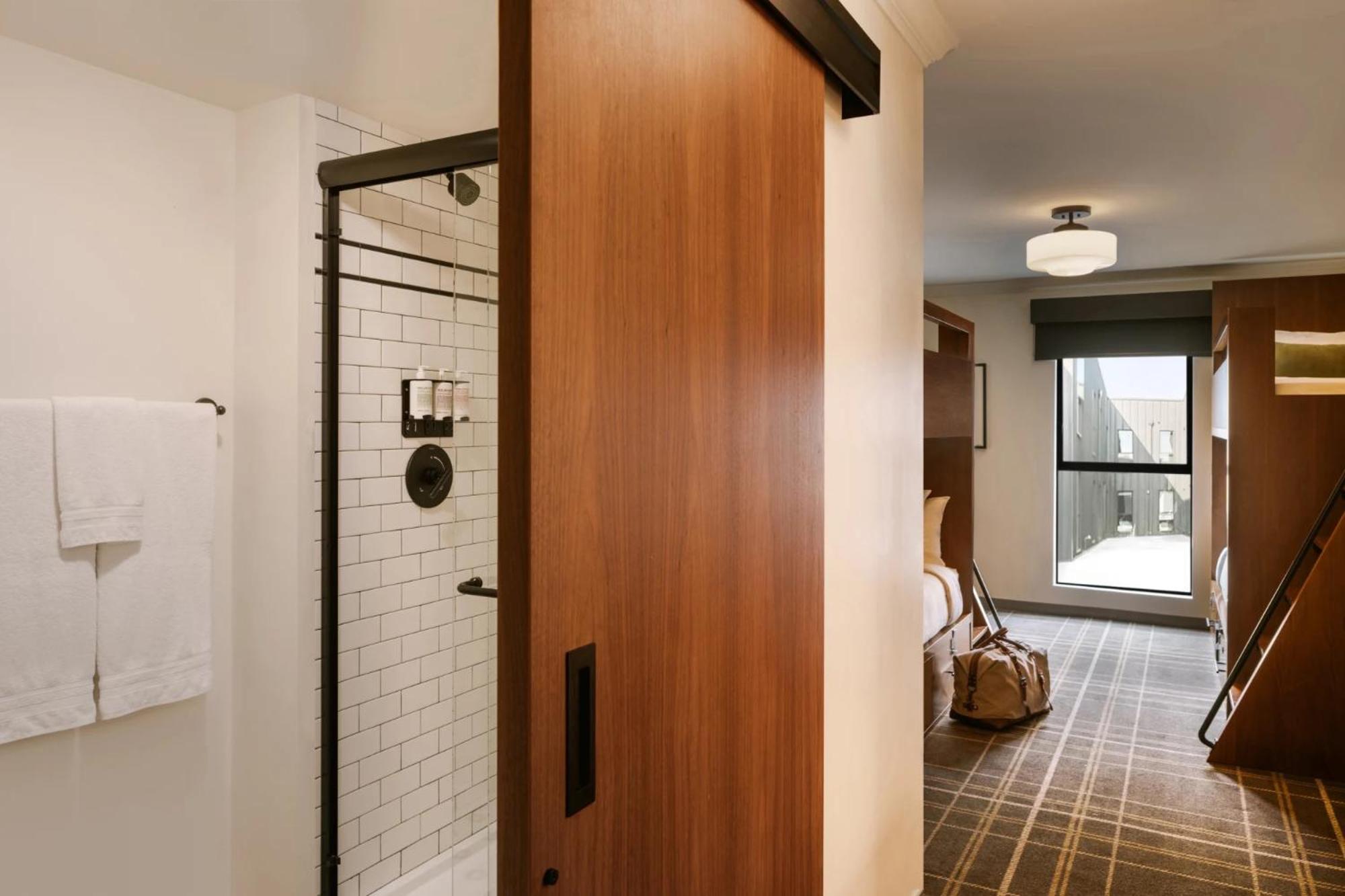 Los Angeles Vacations - FOUND Hotel, Santa Monica - Property Image 4