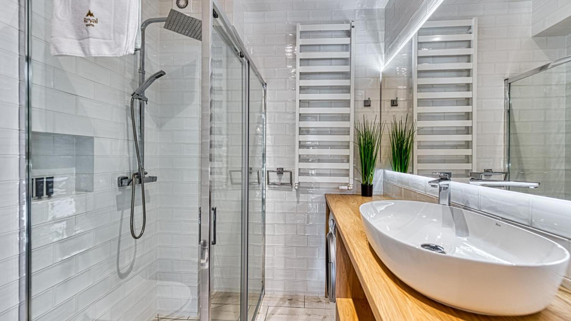 Royal Prestige Collection z prywatnym jacuzzi - STONE HILL RESORT z basenem i saunami