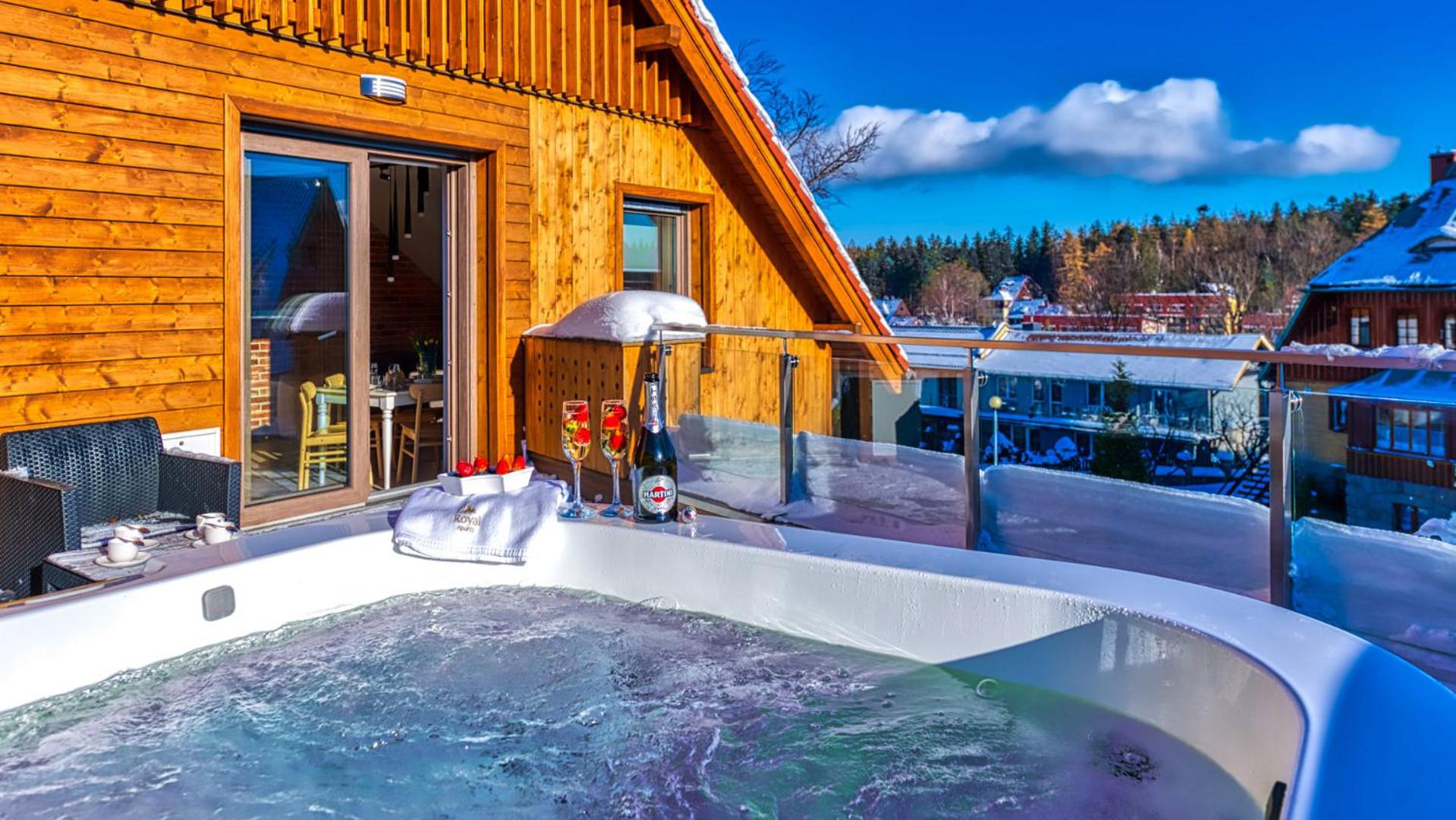 Royal Prestige Collection z prywatnym jacuzzi - STONE HILL RESORT z basenem i saunami