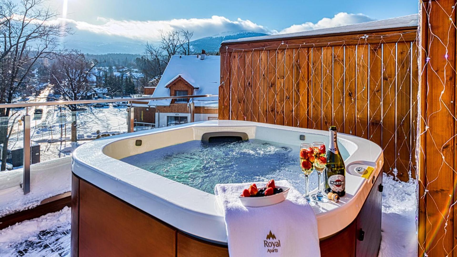 Royal Prestige Collection z prywatnym jacuzzi - STONE HILL RESORT z basenem i saunami
