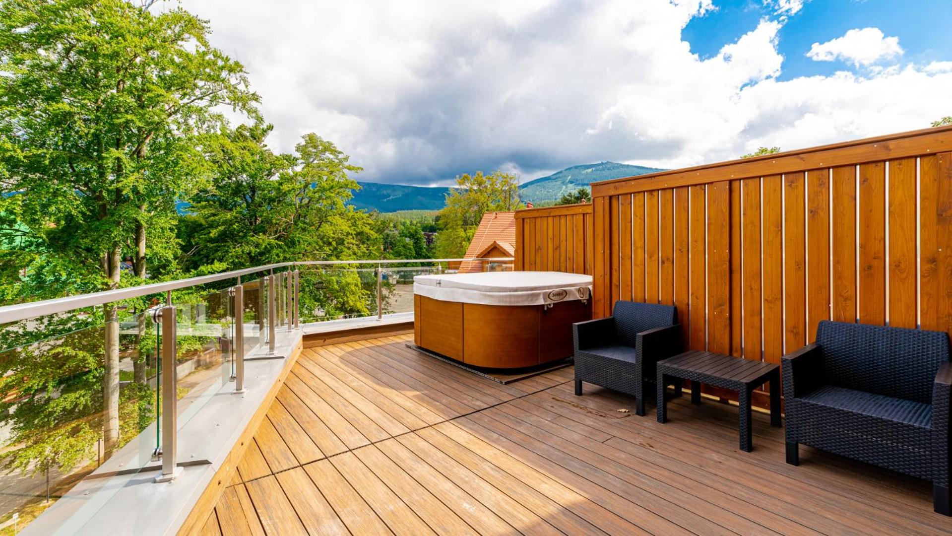 Royal Prestige Collection z prywatnym jacuzzi - STONE HILL RESORT z basenem i saunami