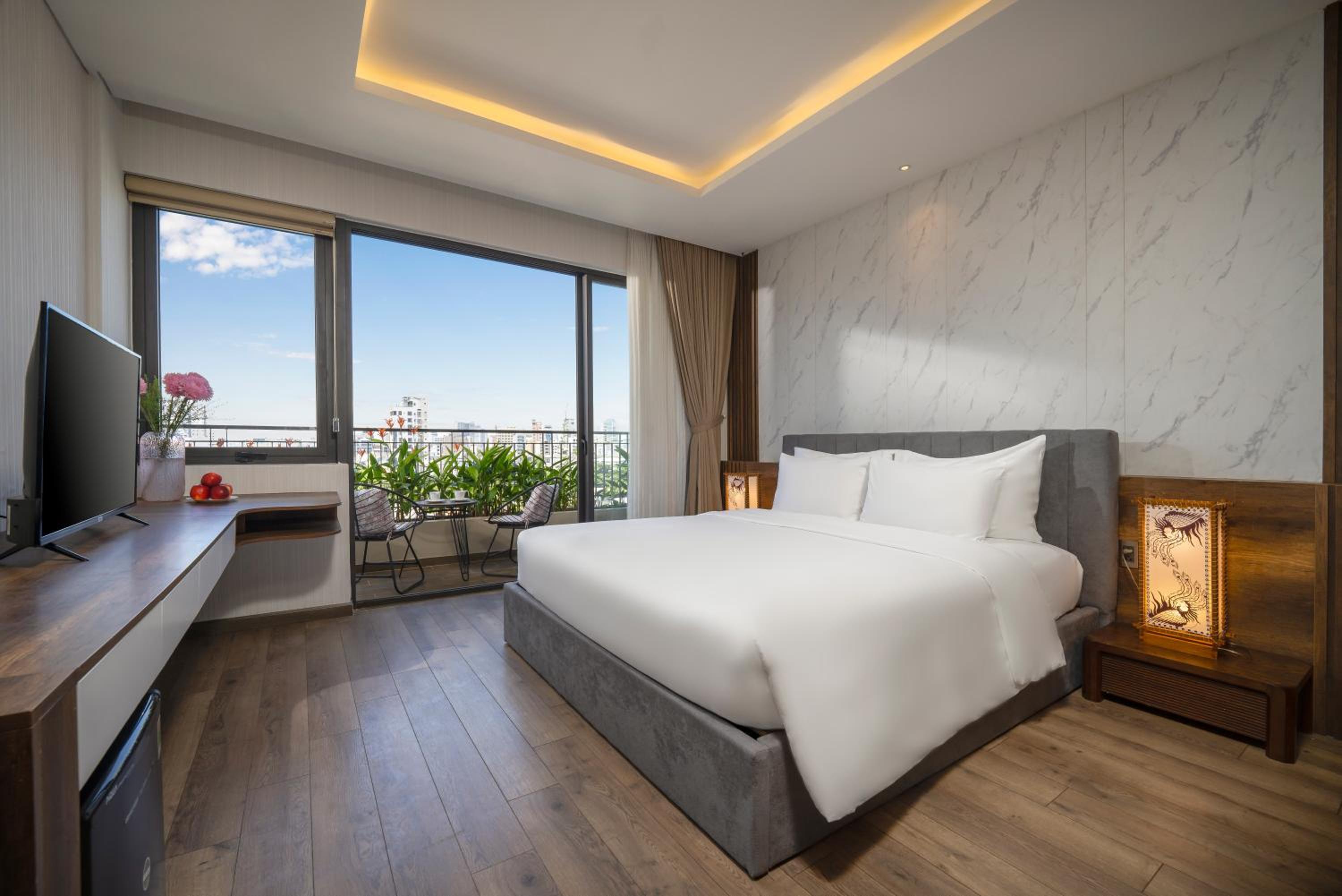 The Locals Hotel - Lê Thước Đà Nẵng