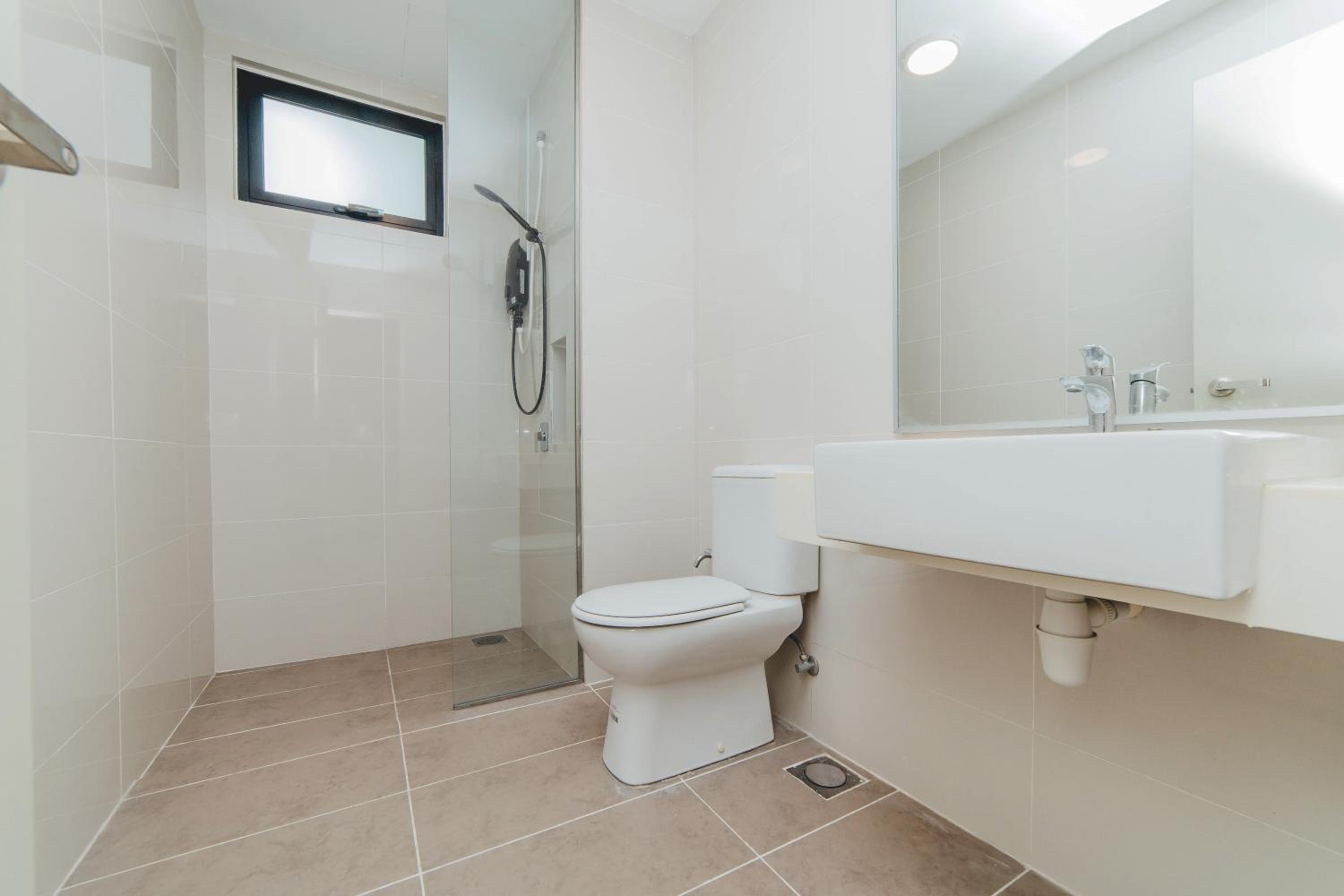 Mosaic Blue Lagoon 3BR 8pax Pooltable w Bathtub by Our Stay