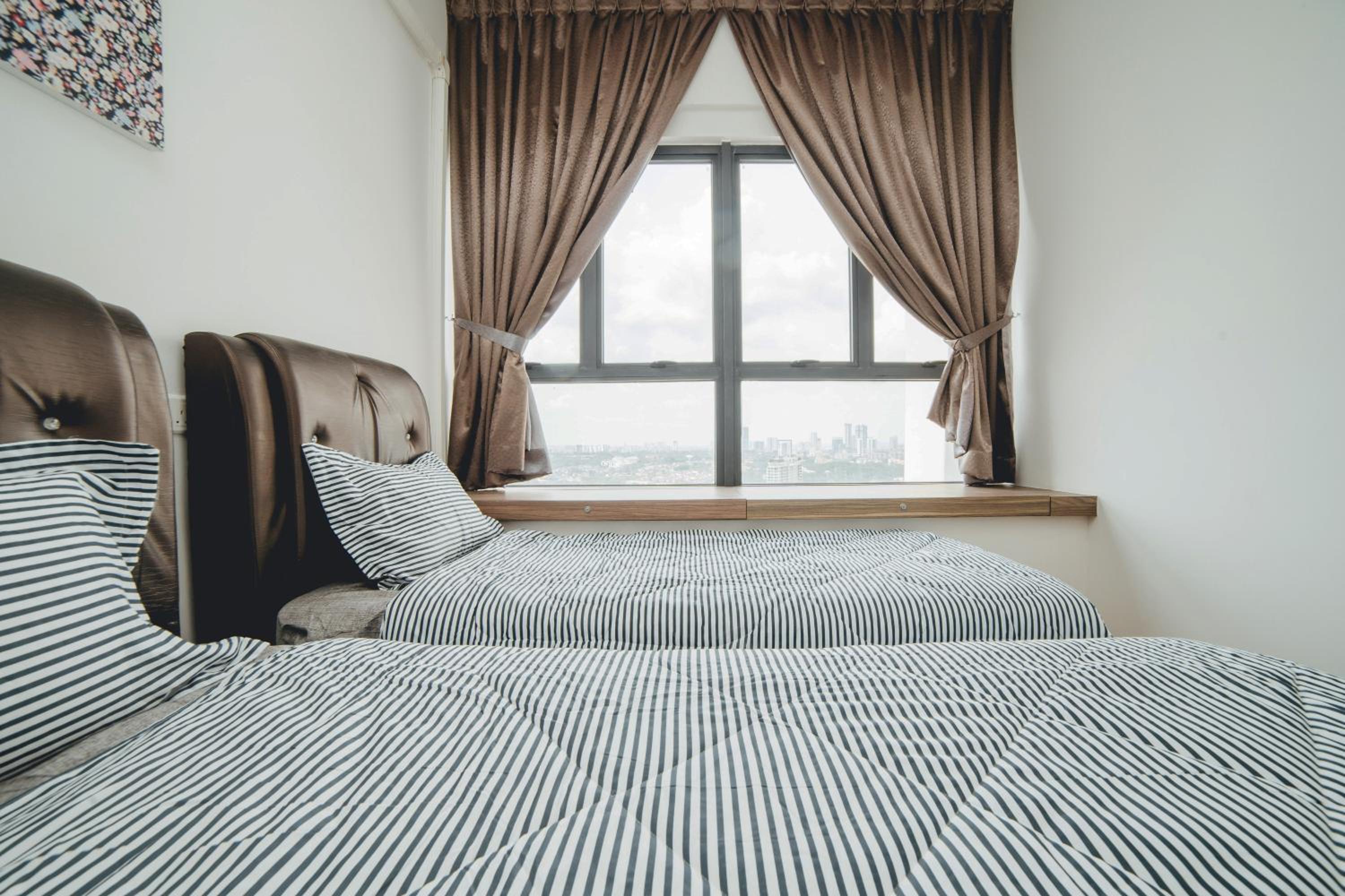Danga Bay The Sunny Coast 3BR 8Pax by Our Stay