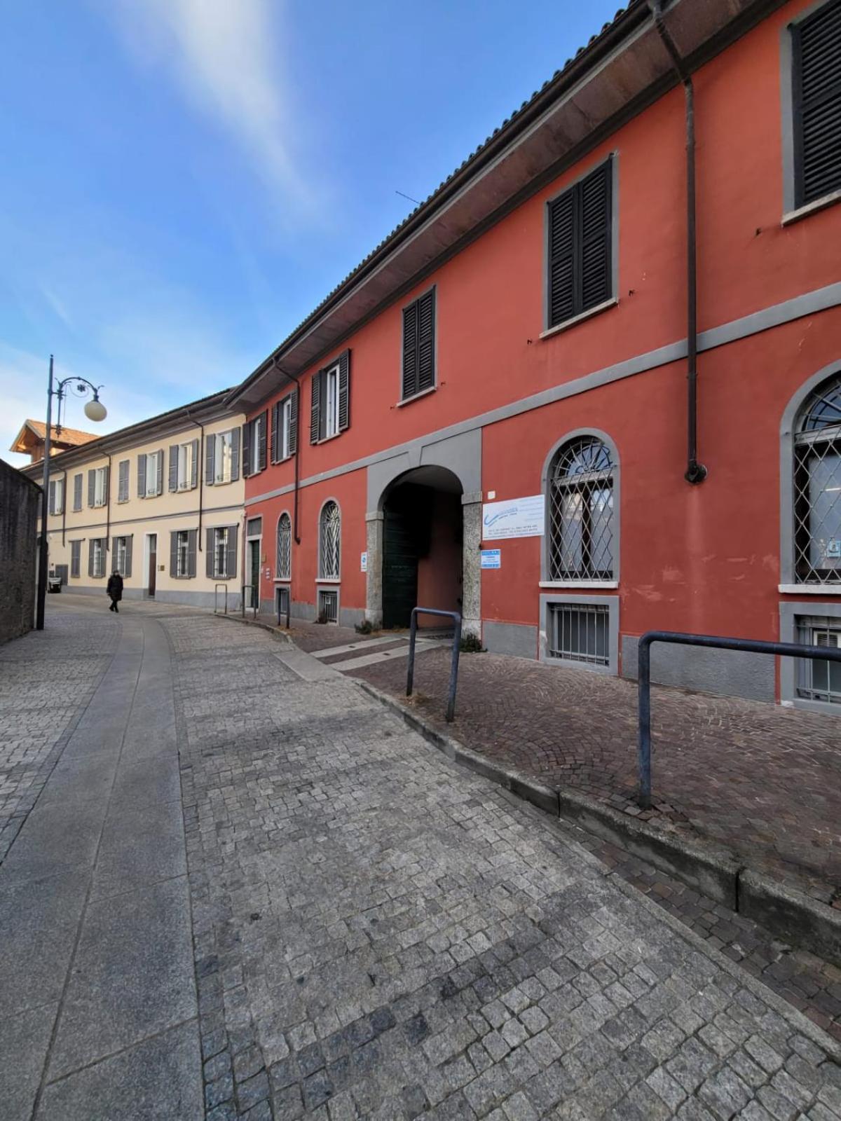 A central quiet sunny studio in Verbania photo 2