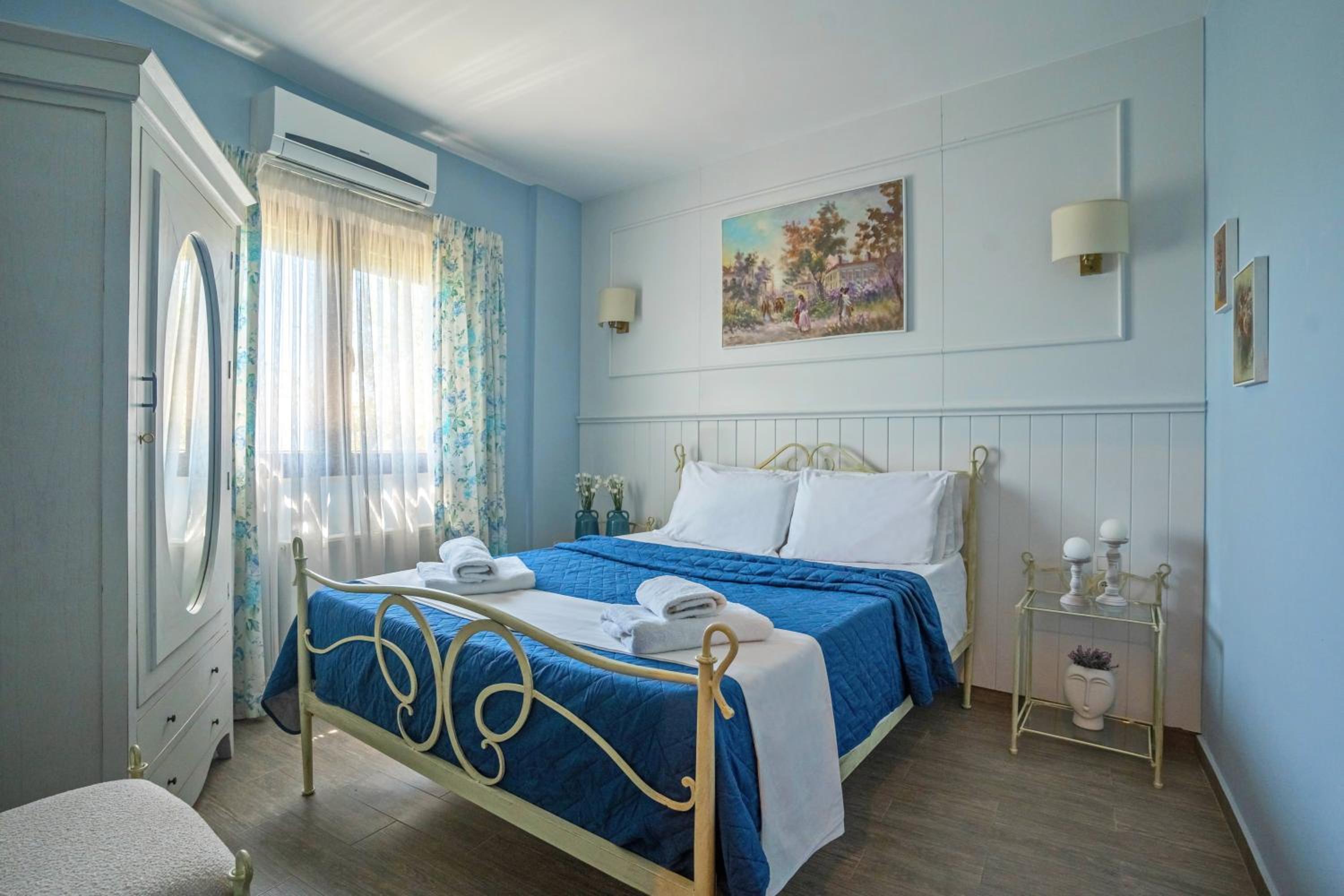 Indigo Villa with private Pool-Gym-Sauna-BBQ by Hospi photo 3