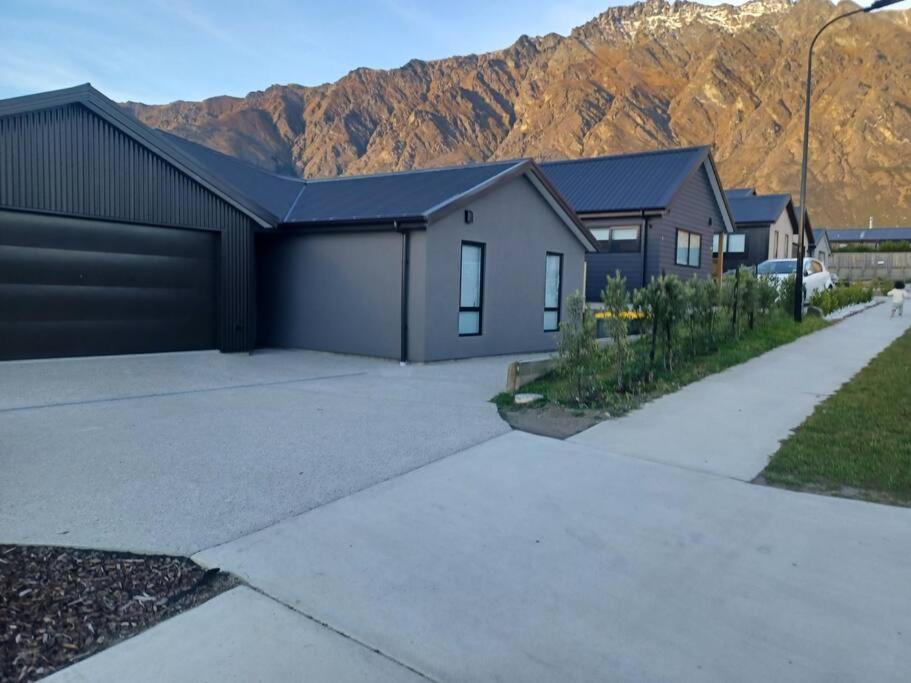 Dhee's cottage view 4