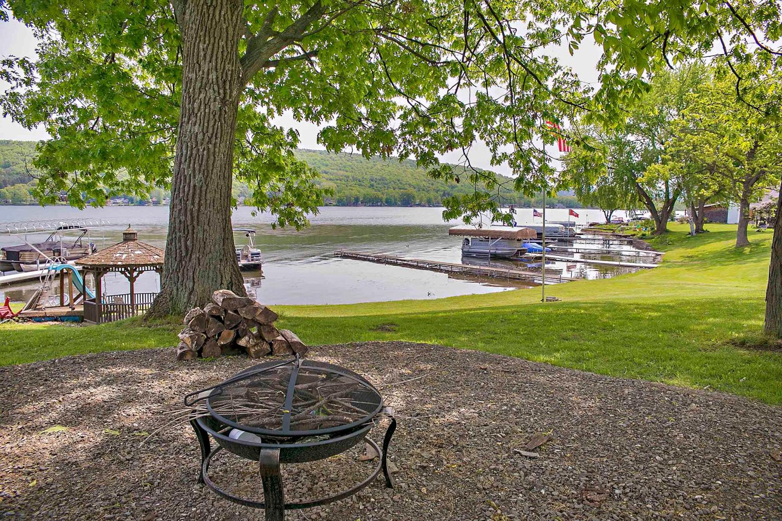 Blarney Bay on Waneta Lake