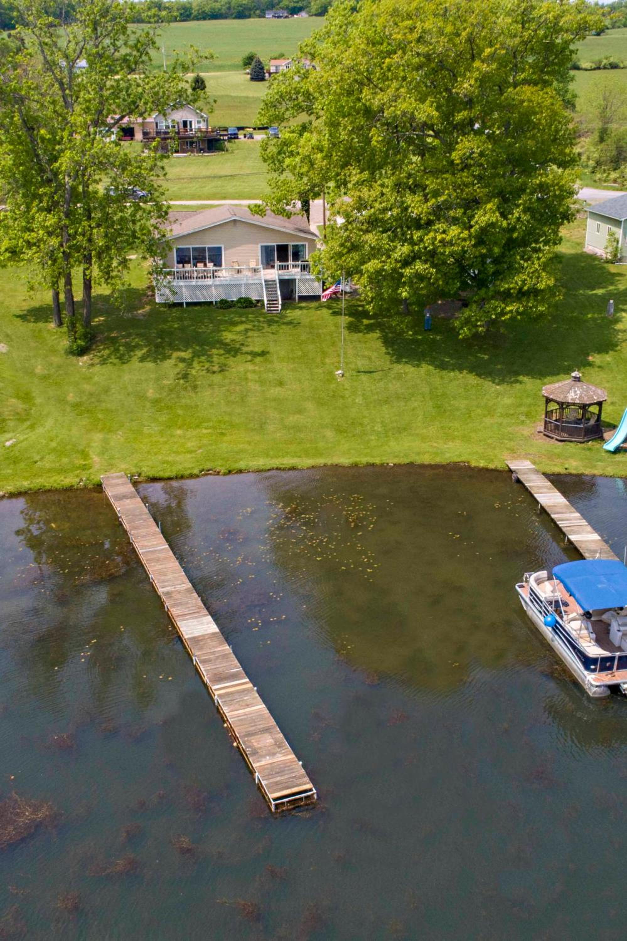 Blarney Bay on Waneta Lake