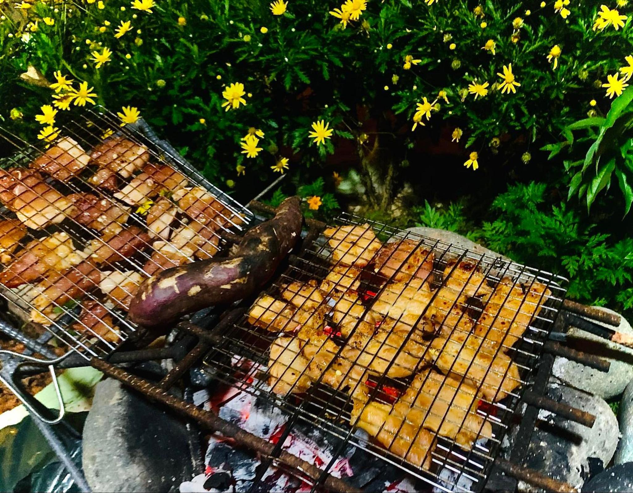 Nhà Hồi Đó Homestay & Cafe