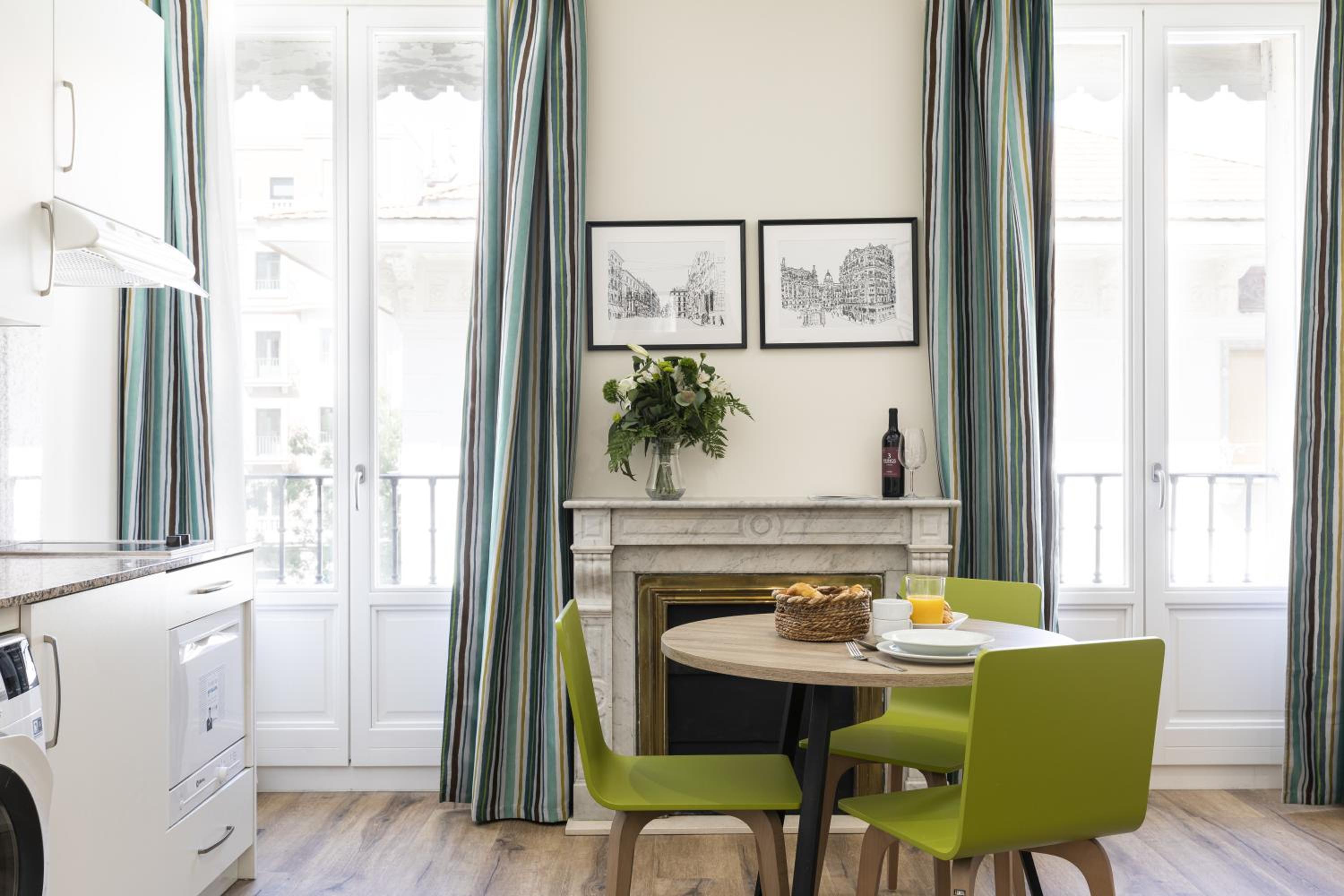 Apartamentos Blume Conde Aranda