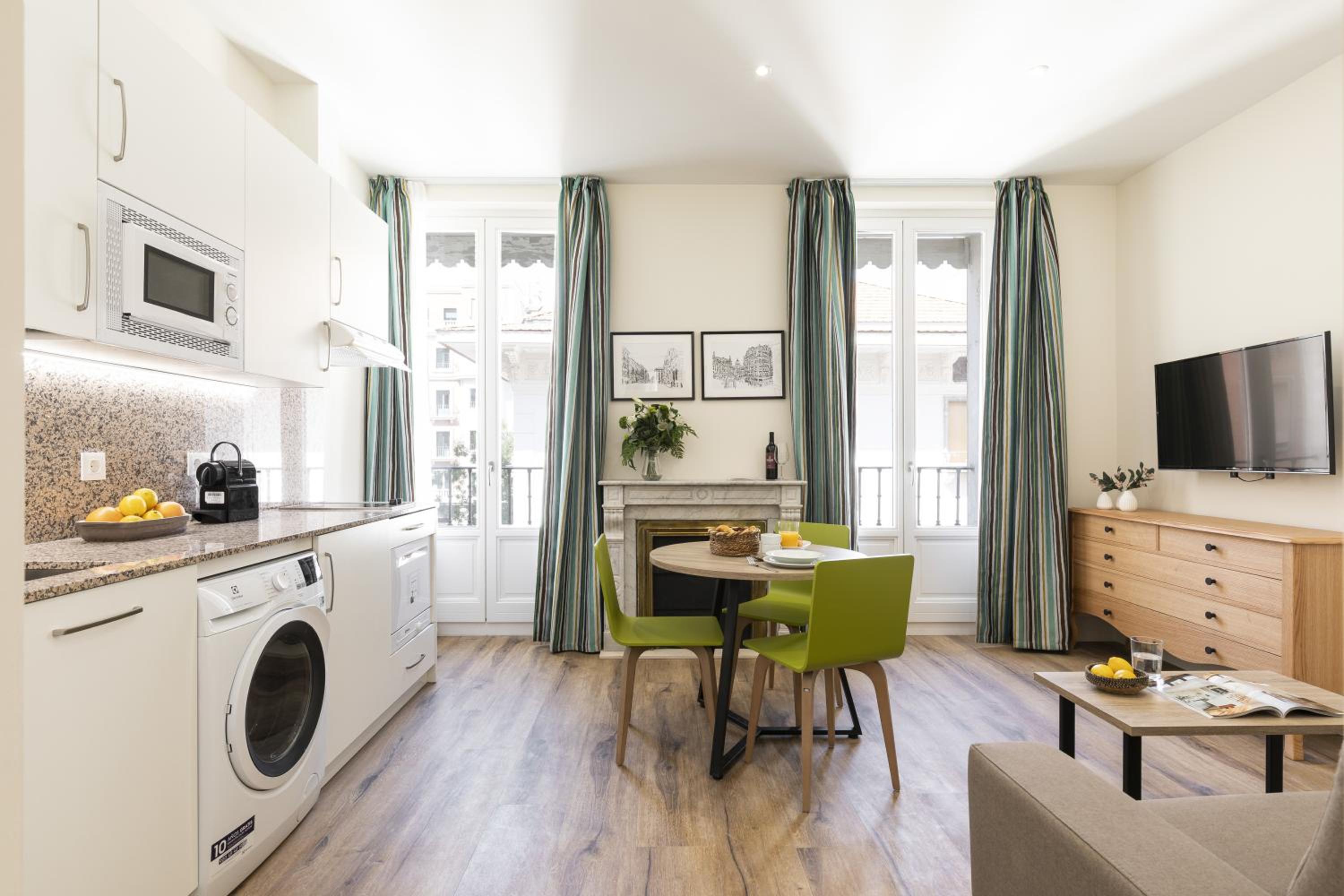 Apartamentos Blume Conde Aranda