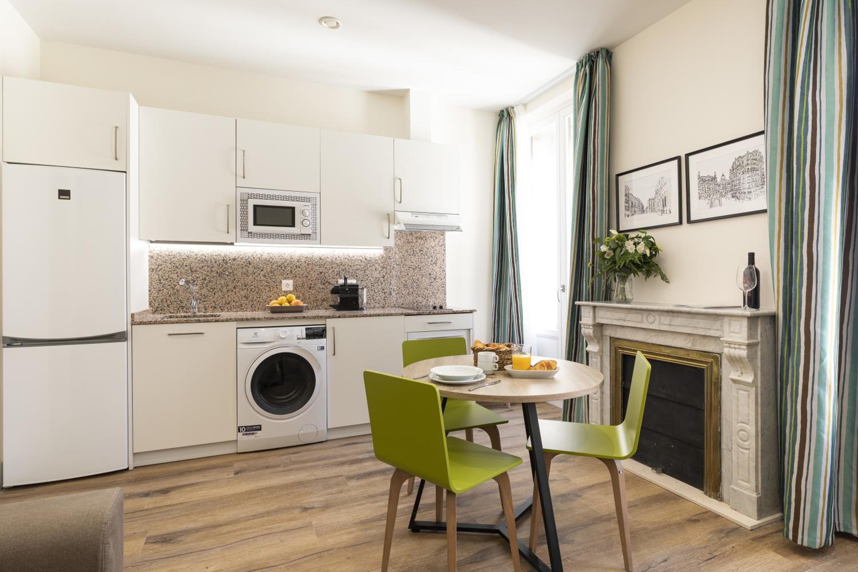 Apartamentos Blume Conde Aranda