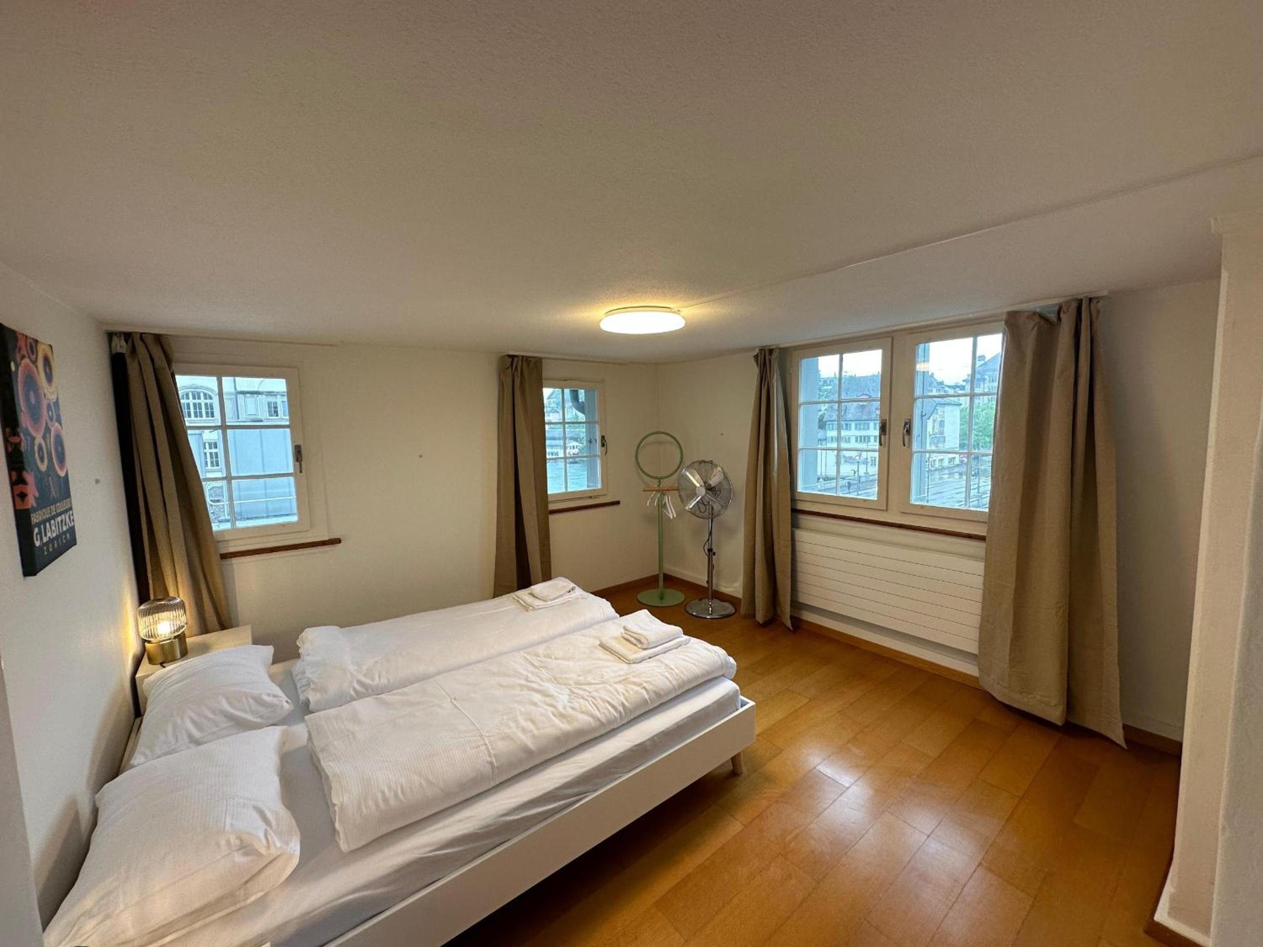 HITrental Limmatquai Apartments