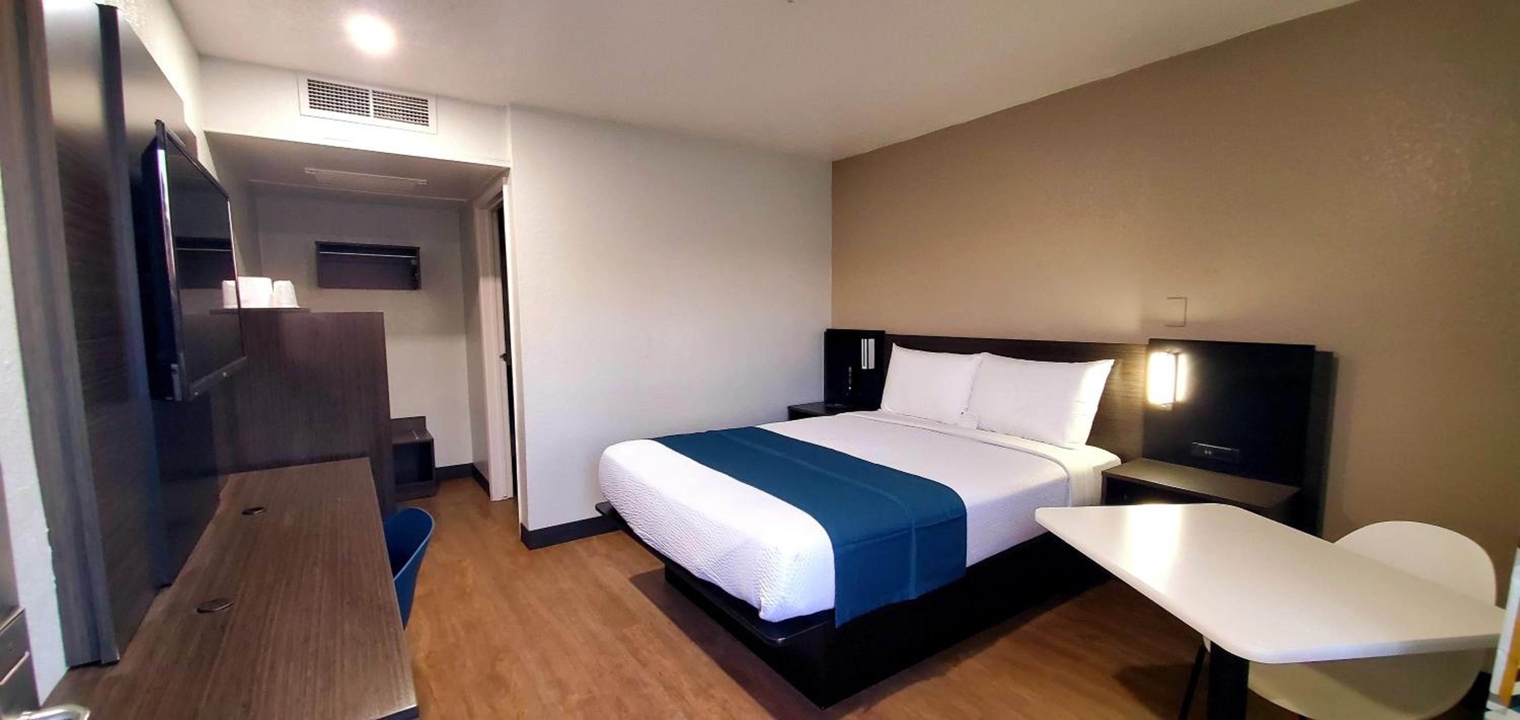 Motel 6-Palmdale, CA