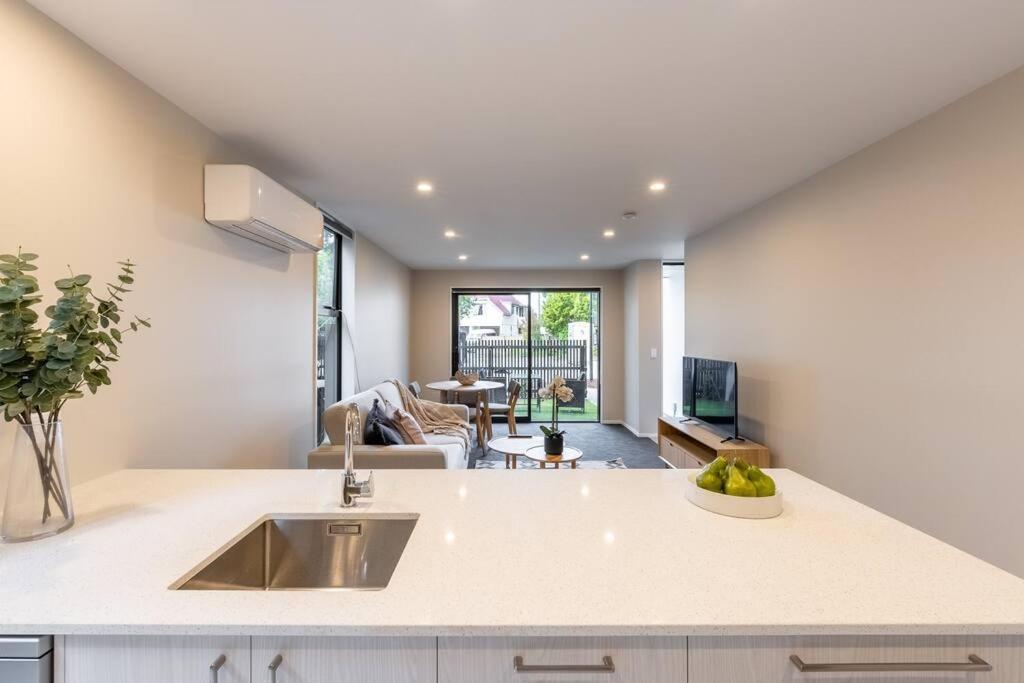 Brand New & Central Townhouse view 5