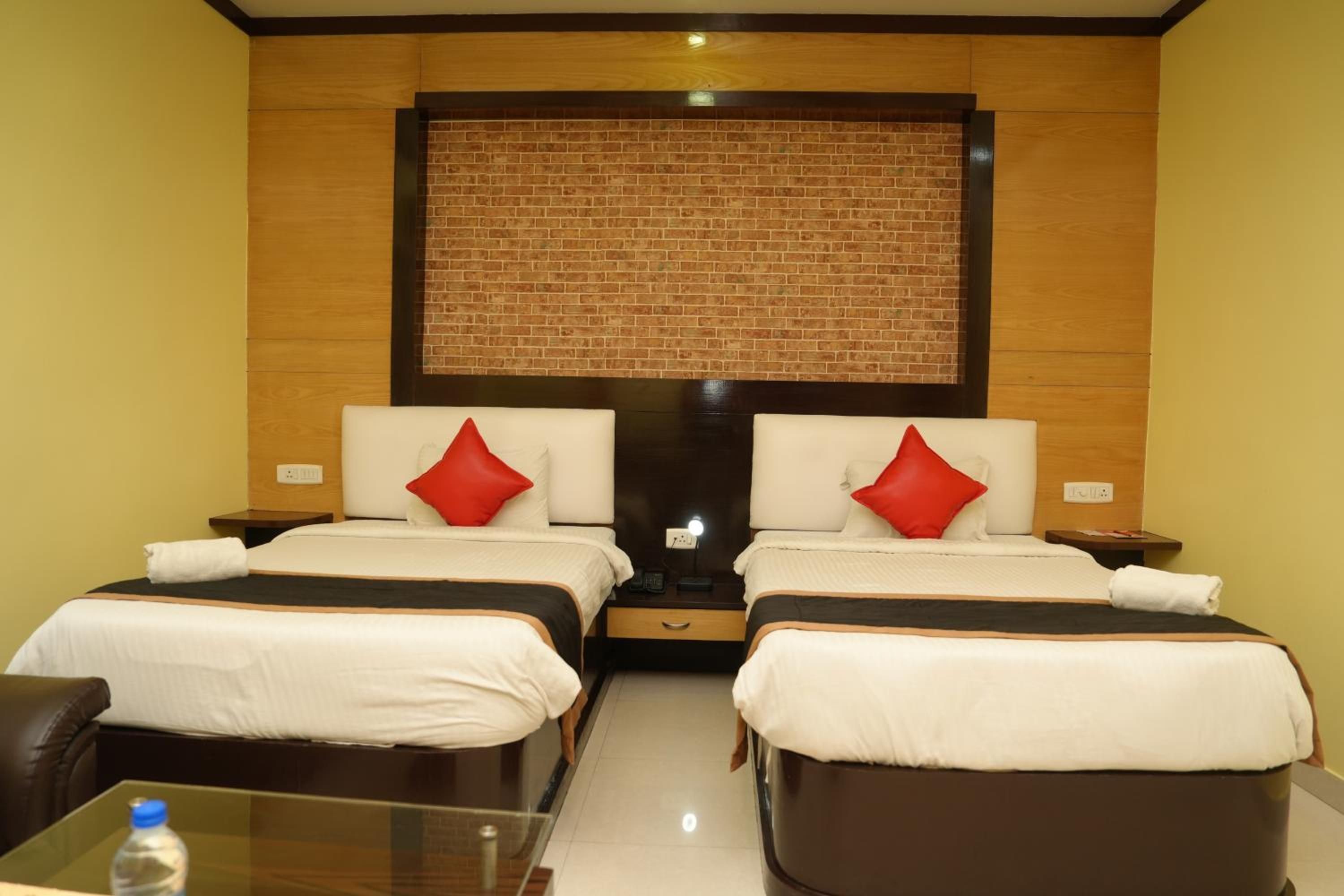 Hotel Sonar Tori
