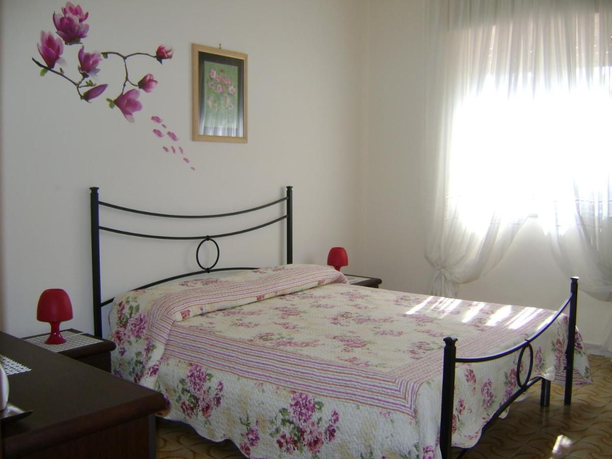 La Camelia view 2