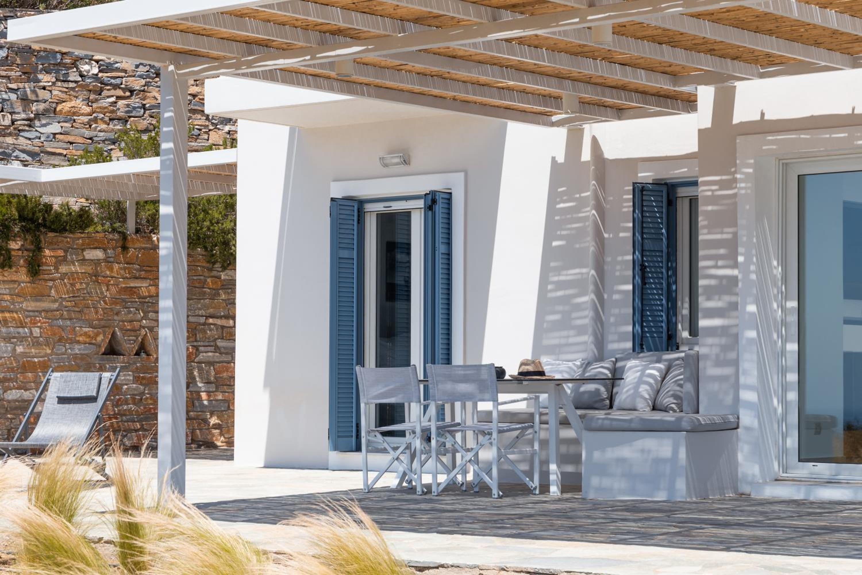 Stunning View Sarakiniko Villa