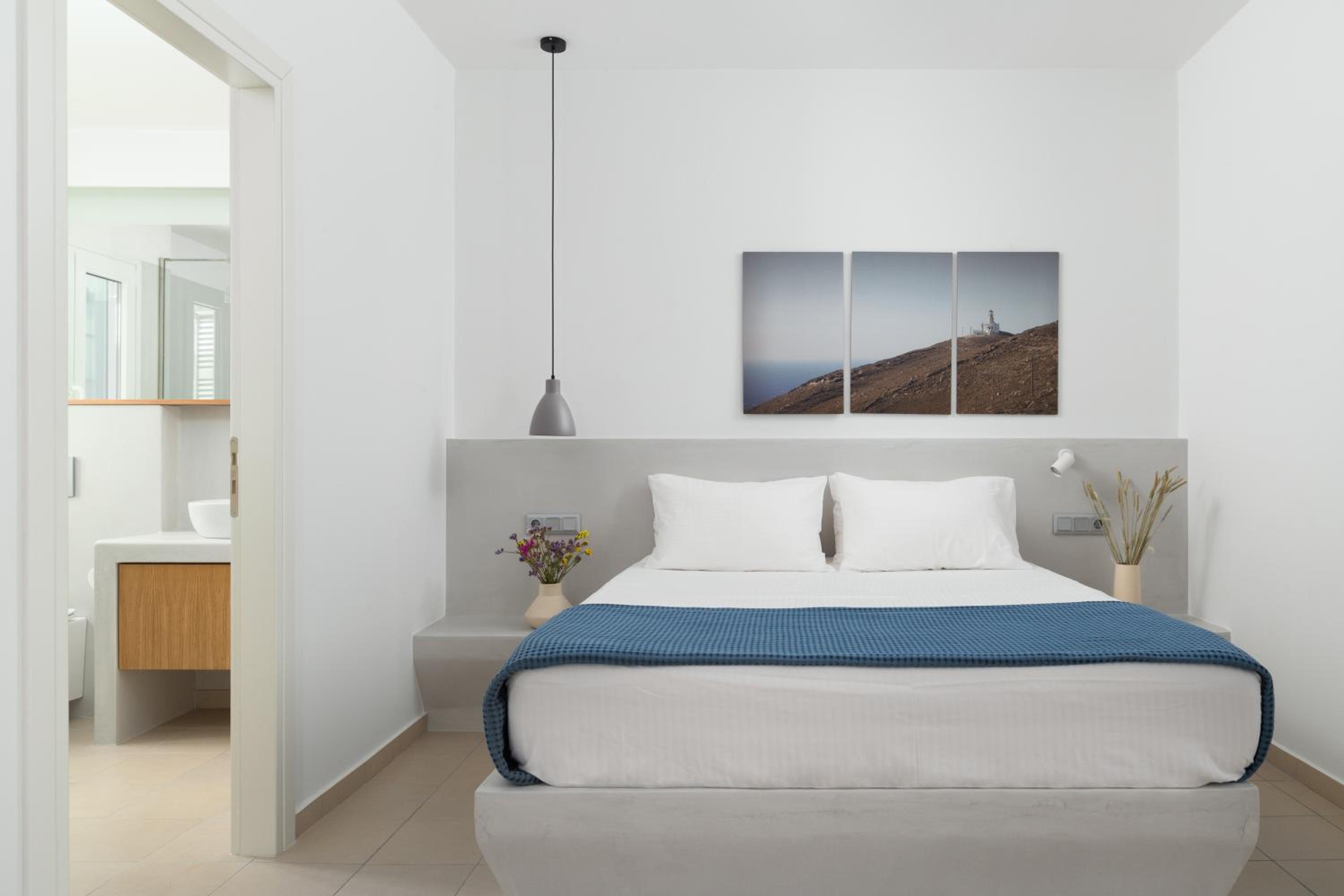 Stunning View Sarakiniko Villa