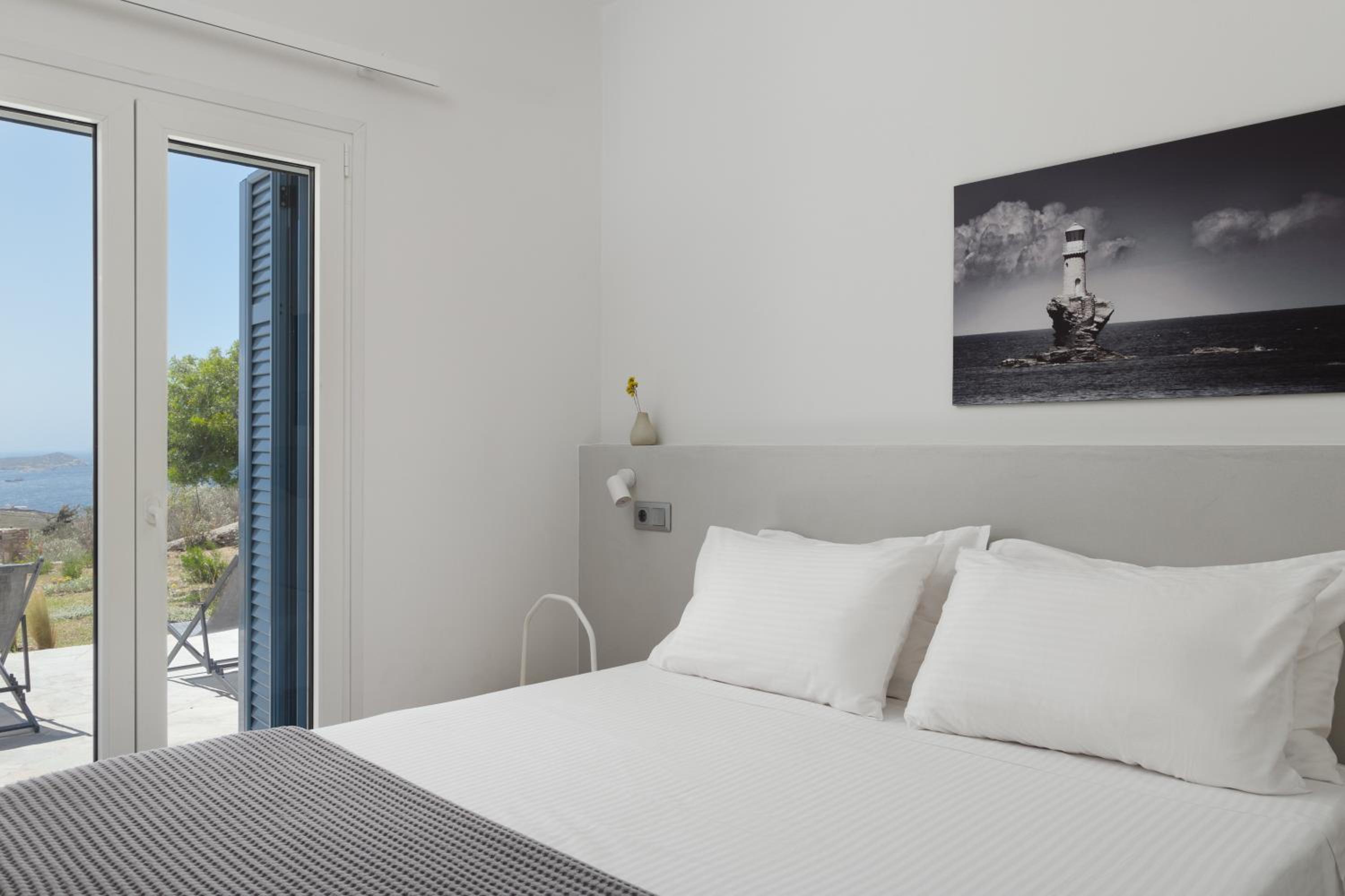 Stunning View Sarakiniko Villa