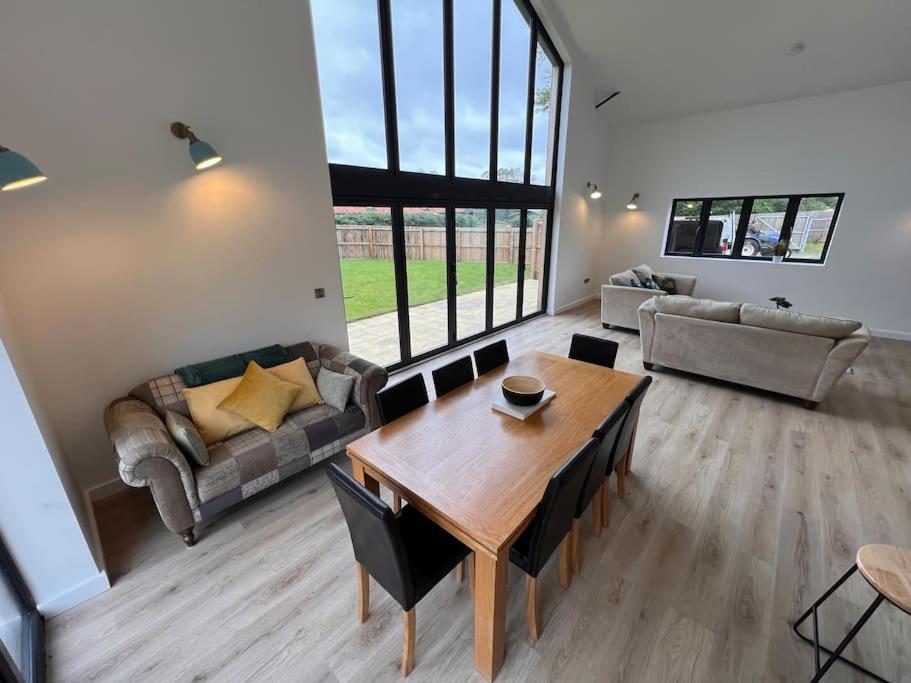 Stylish & Spacious Getaway