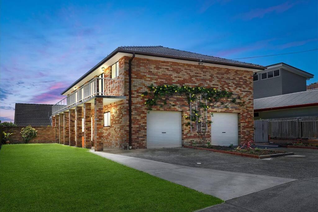 Spacious Ocean View Home in Noraville