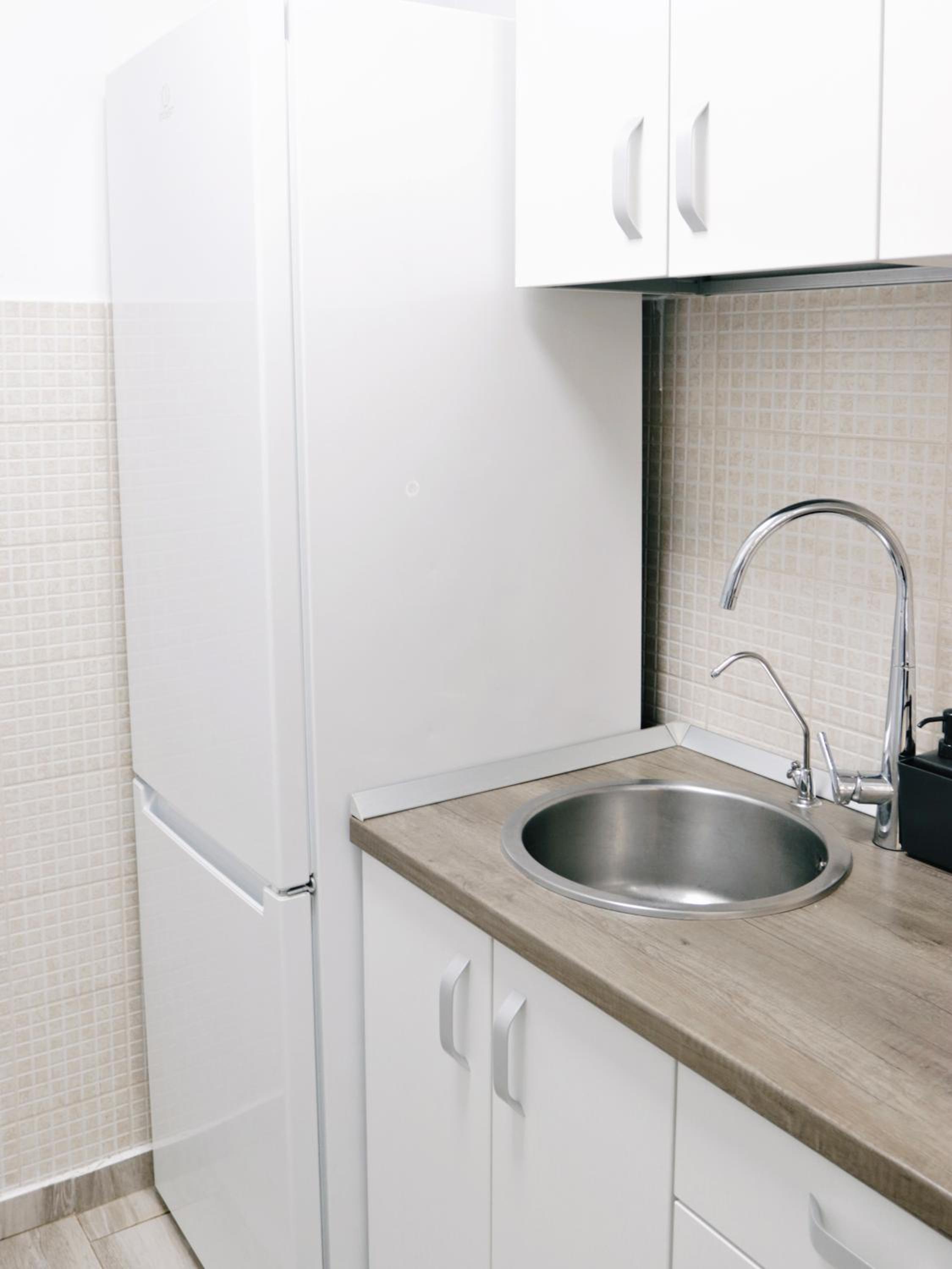 City Base I 2 BR apt Victoriei view 4