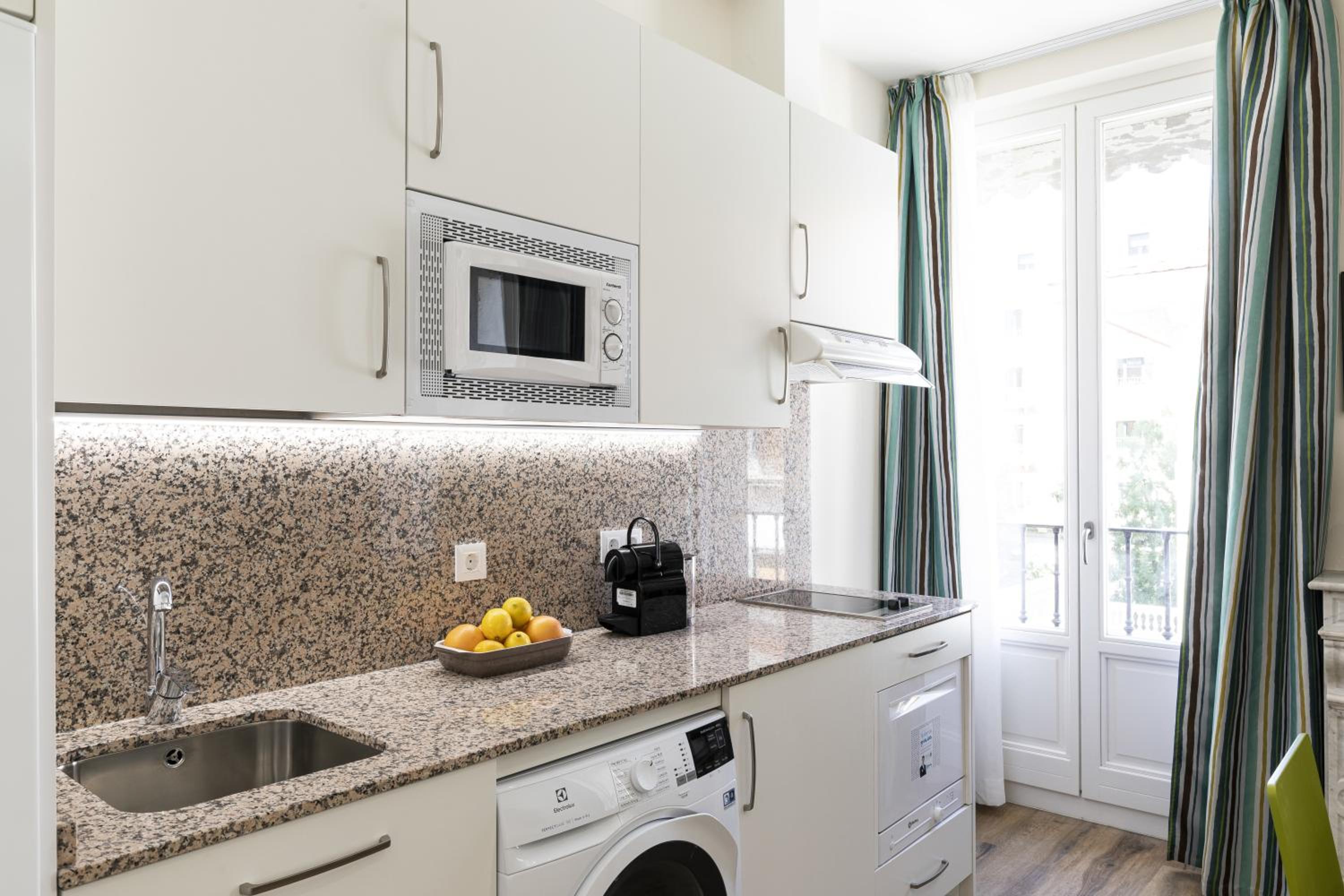 Apartamentos Blume Conde Aranda