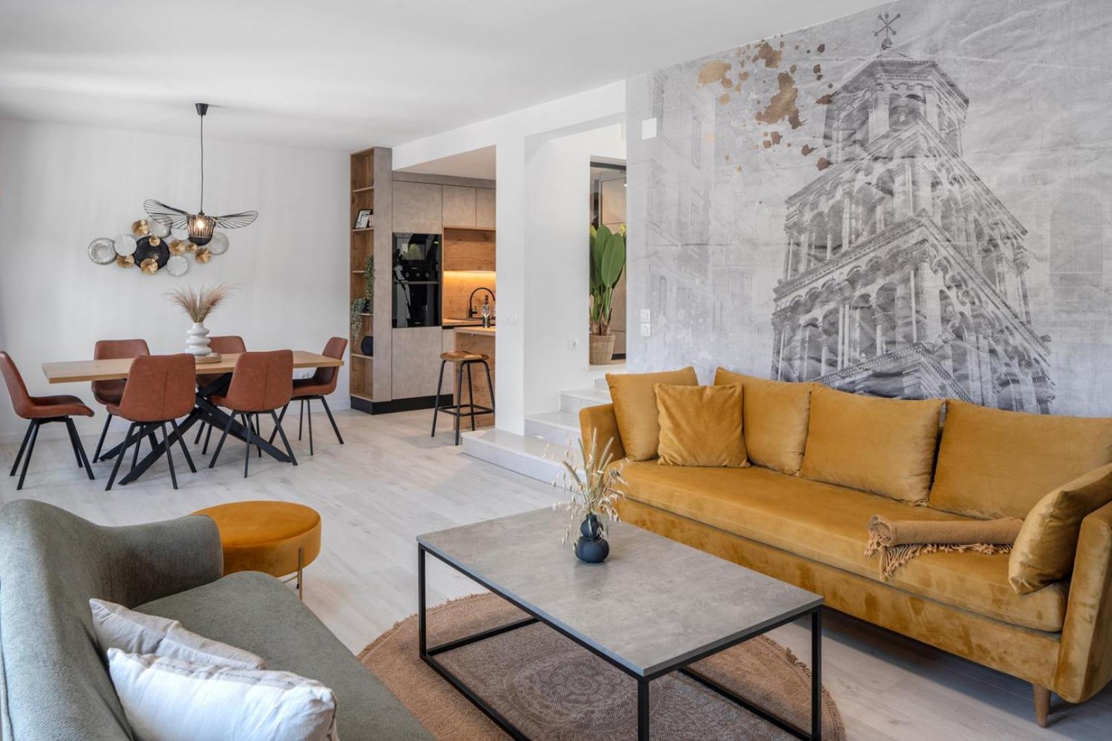 Apartment Gironi with Pool, Jacuzzi