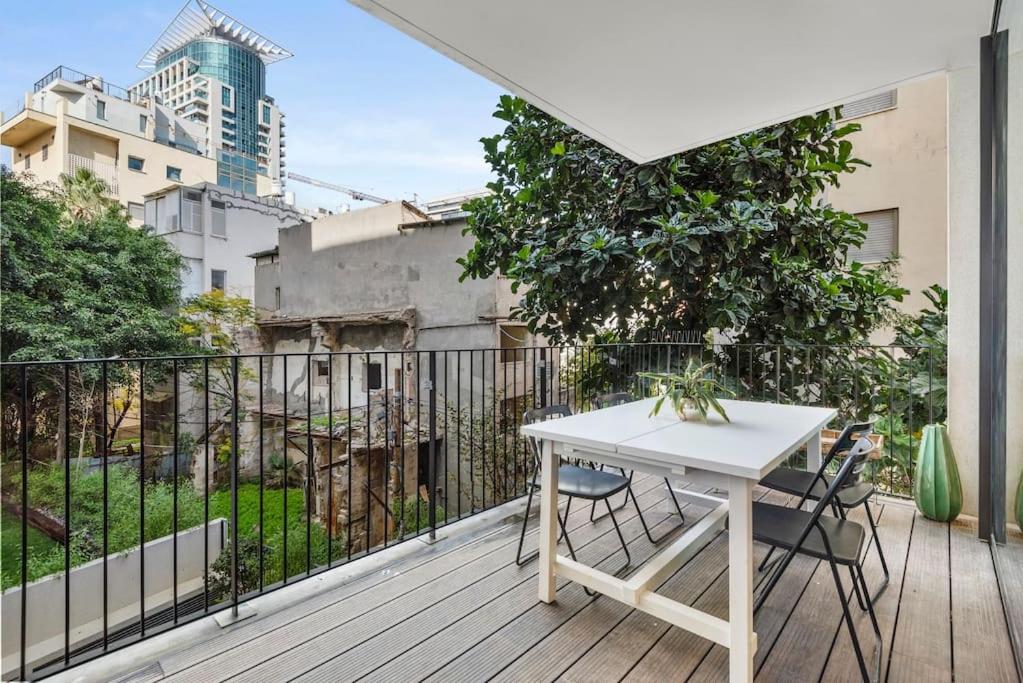 Enchanting Apartment with Pool, Steps from the Beach Bomb Shelter view 3
