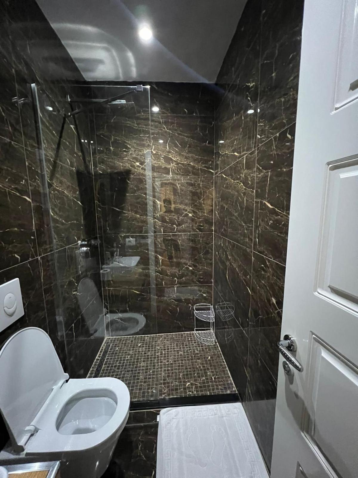 Urban Room 1