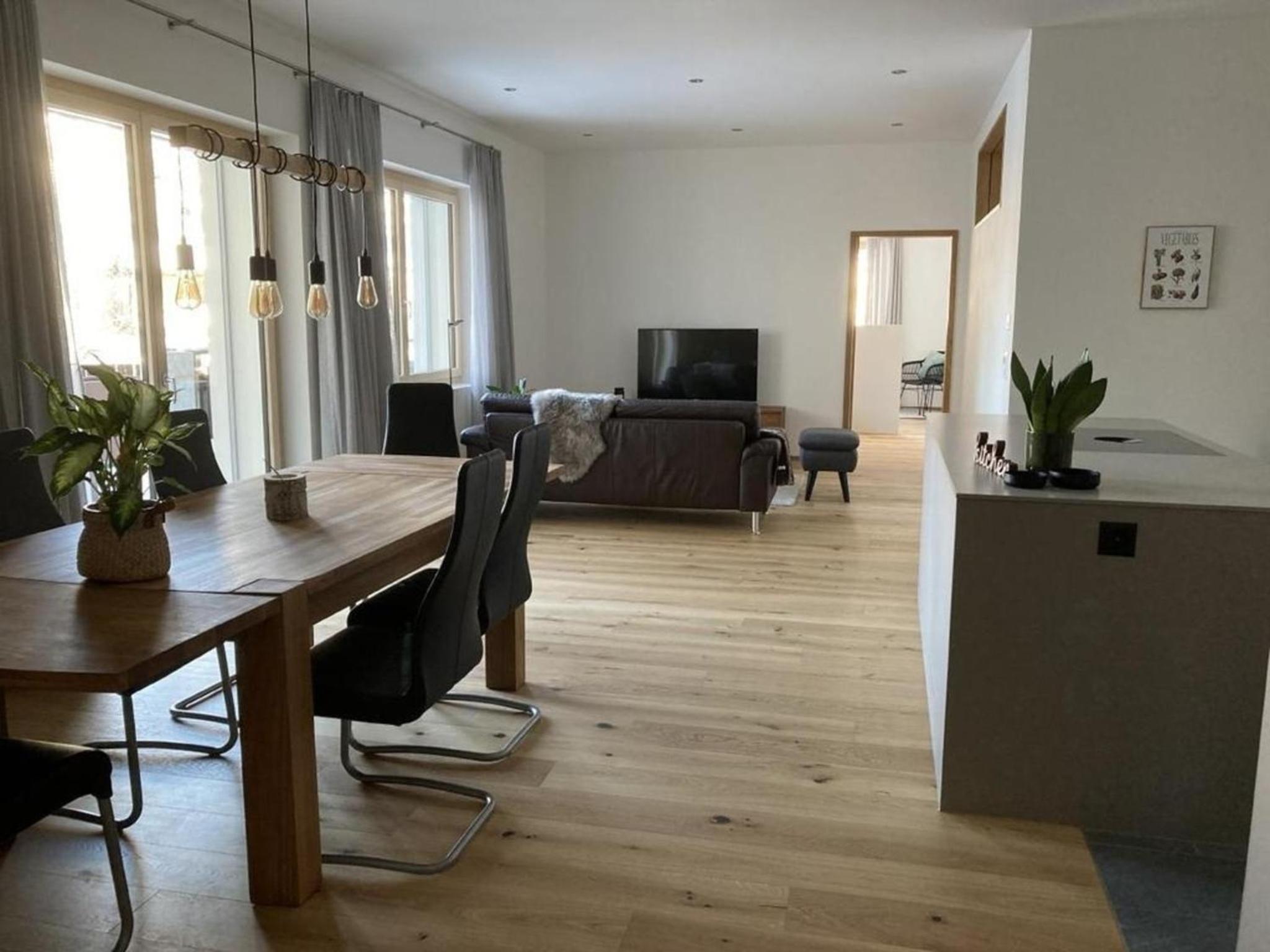 Casa Riva, grosse, neu ausgebauteWohnung in Laax