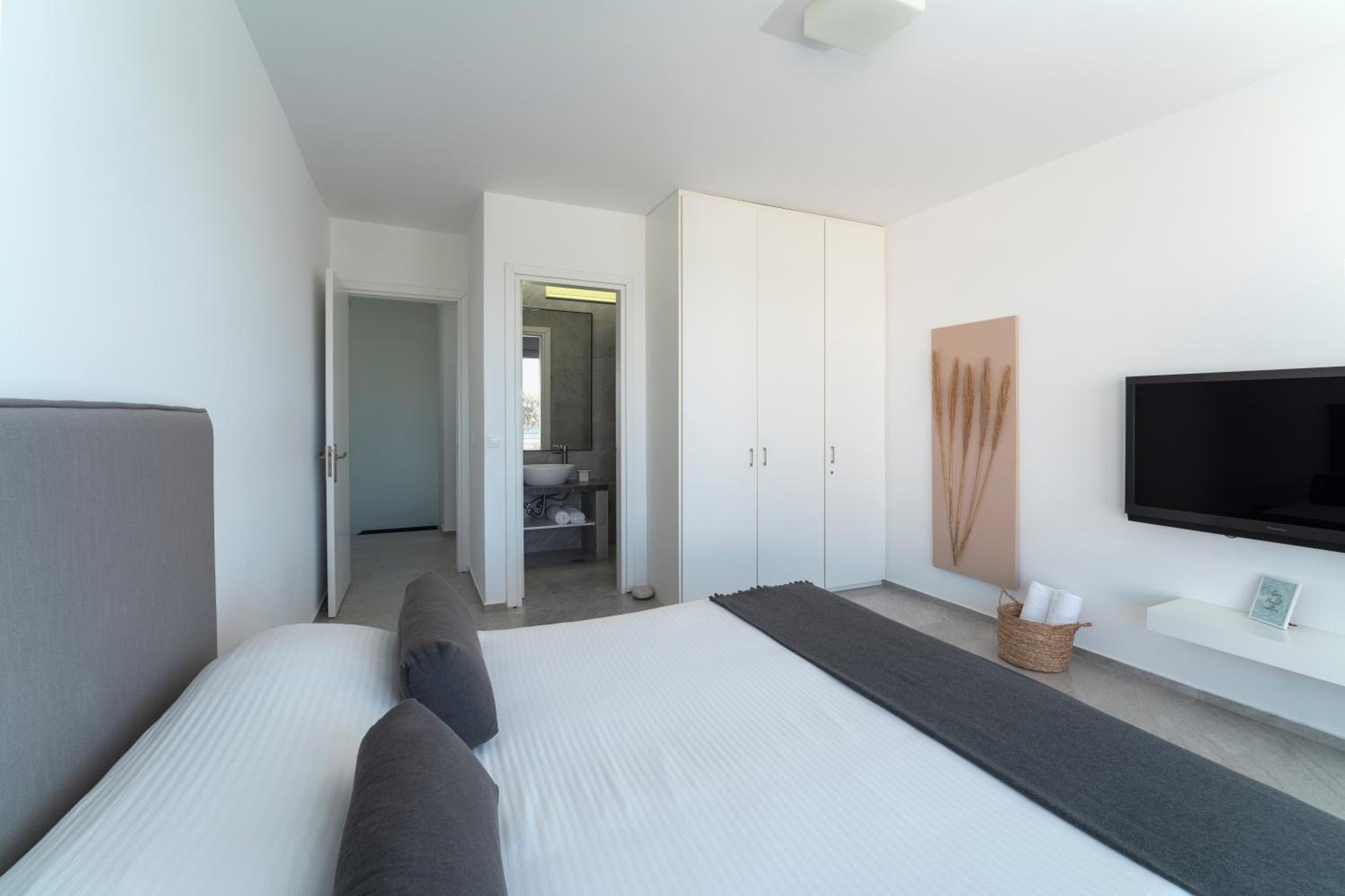 Renee Beach Front Executive Luxury Villa view 5